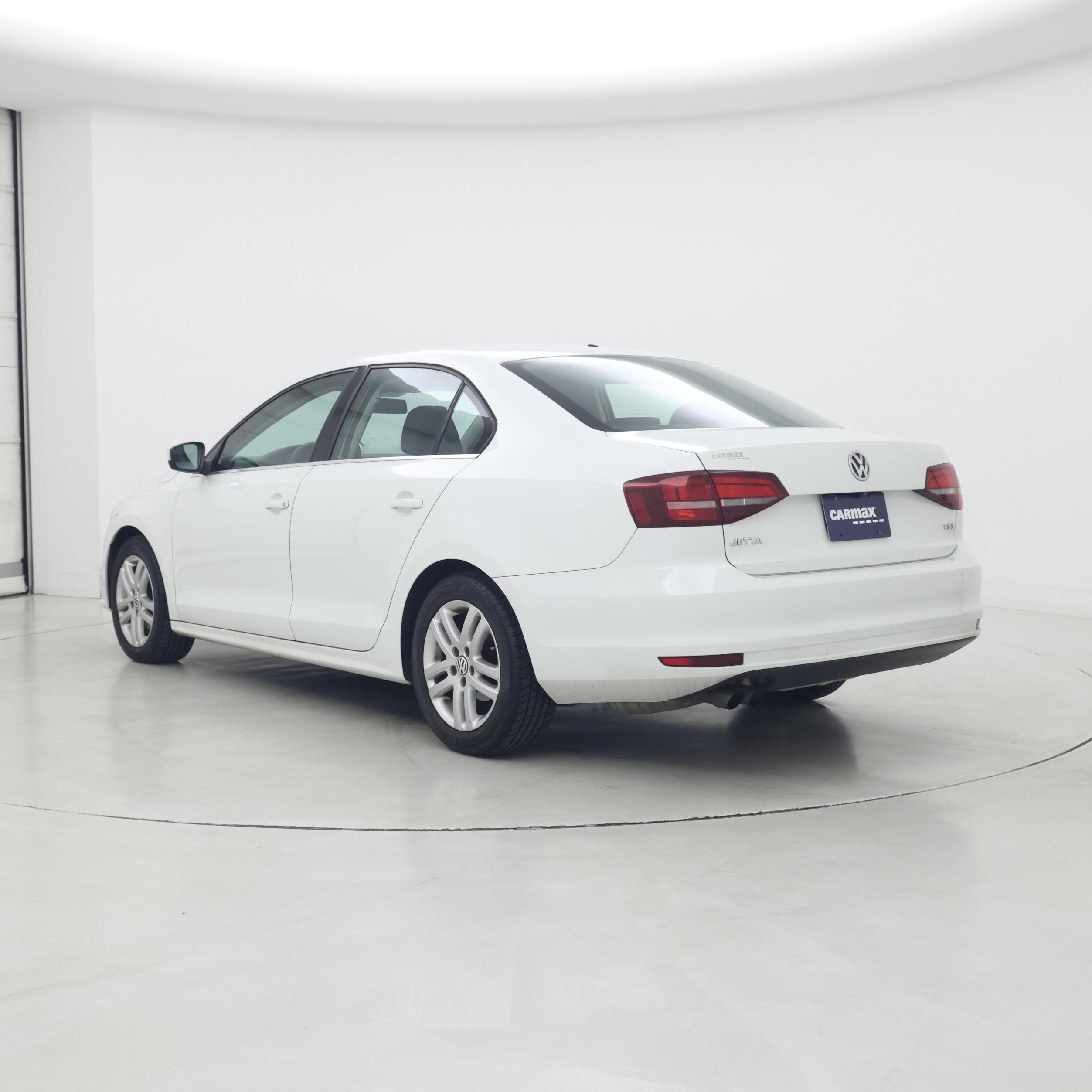 Thumbnail: 2017 Volkswagen Jetta - 2