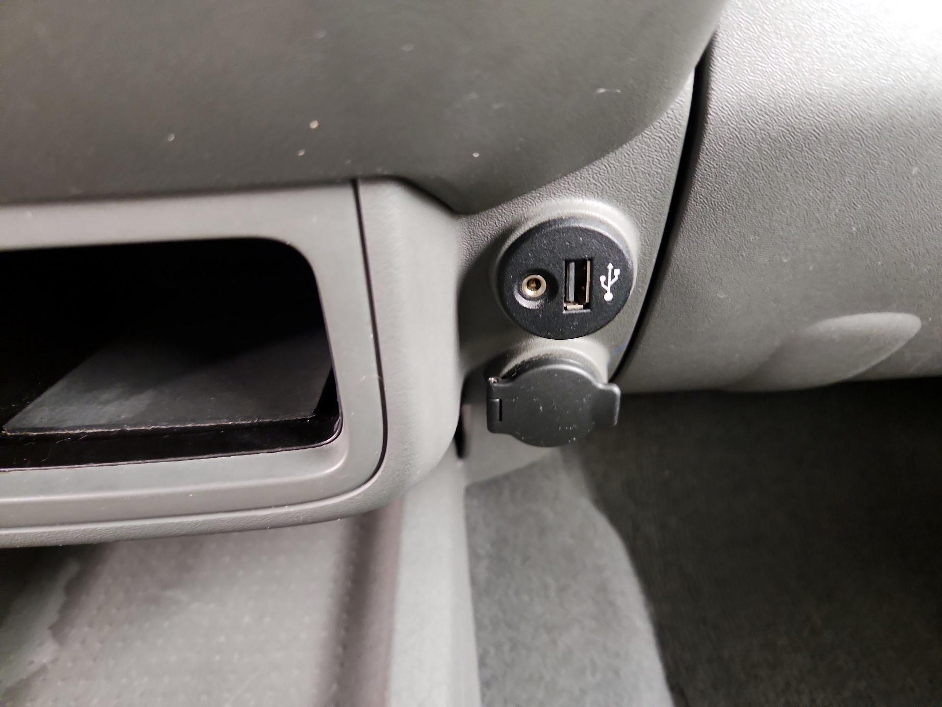 Thumbnail: 2019 Nissan Frontier - 18
