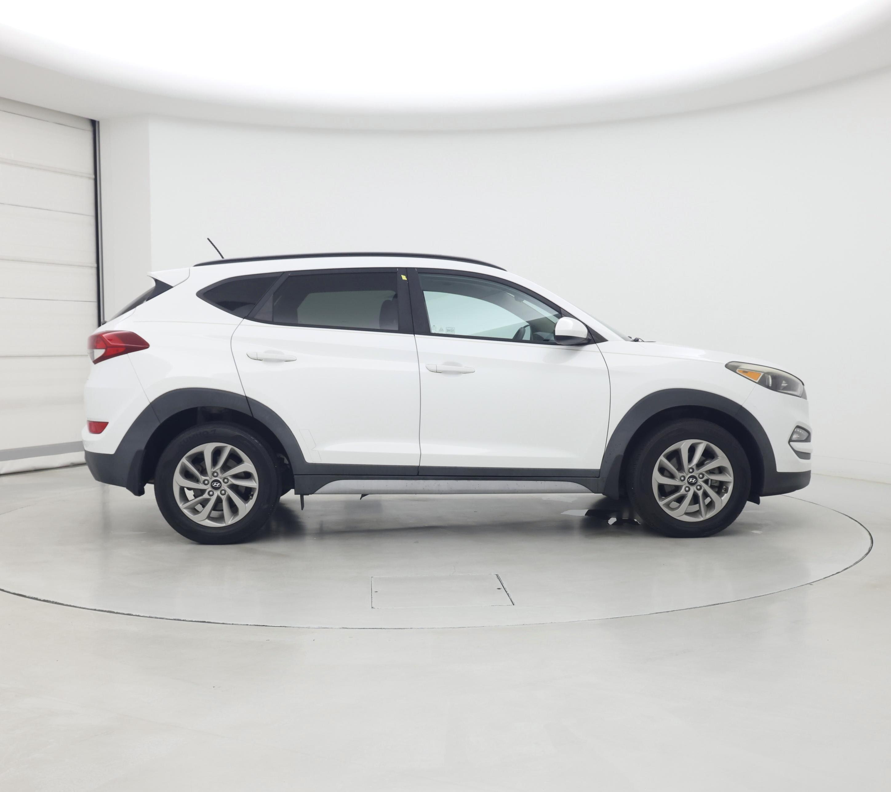 Thumbnail: 2017 Hyundai Tucson - 7