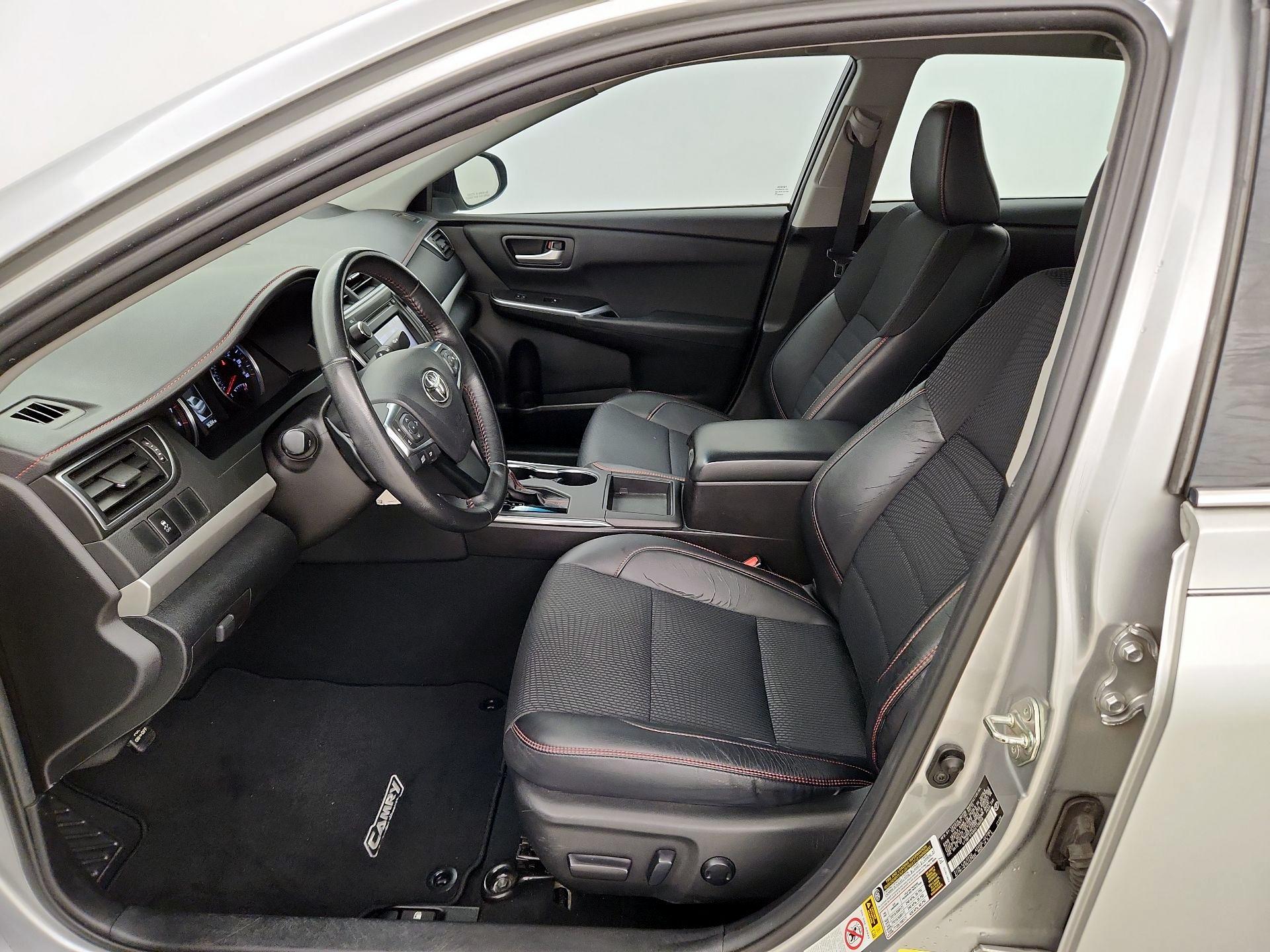 Thumbnail: 2016 Toyota Camry - 11