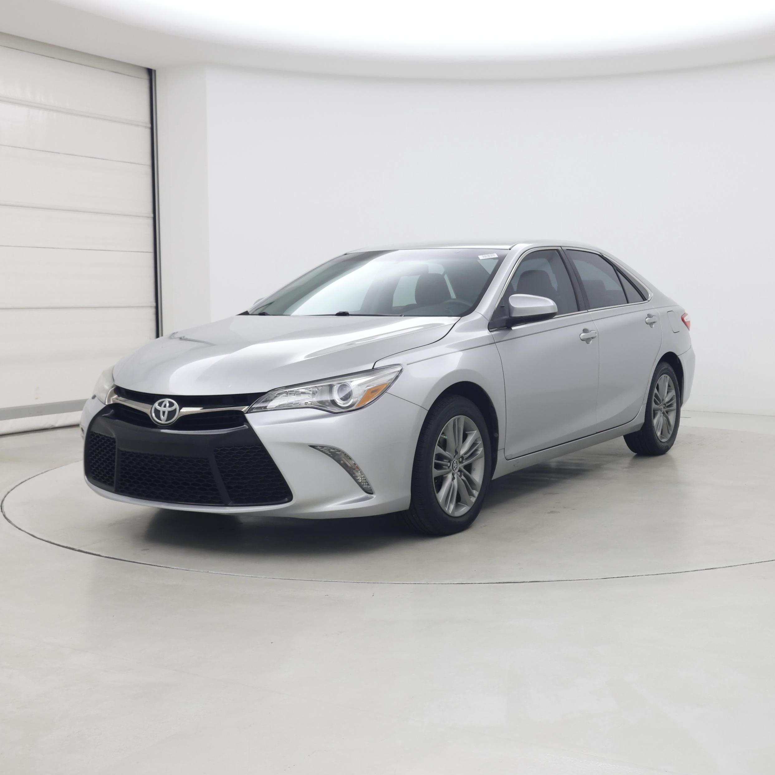 Thumbnail: 2016 Toyota Camry - 4