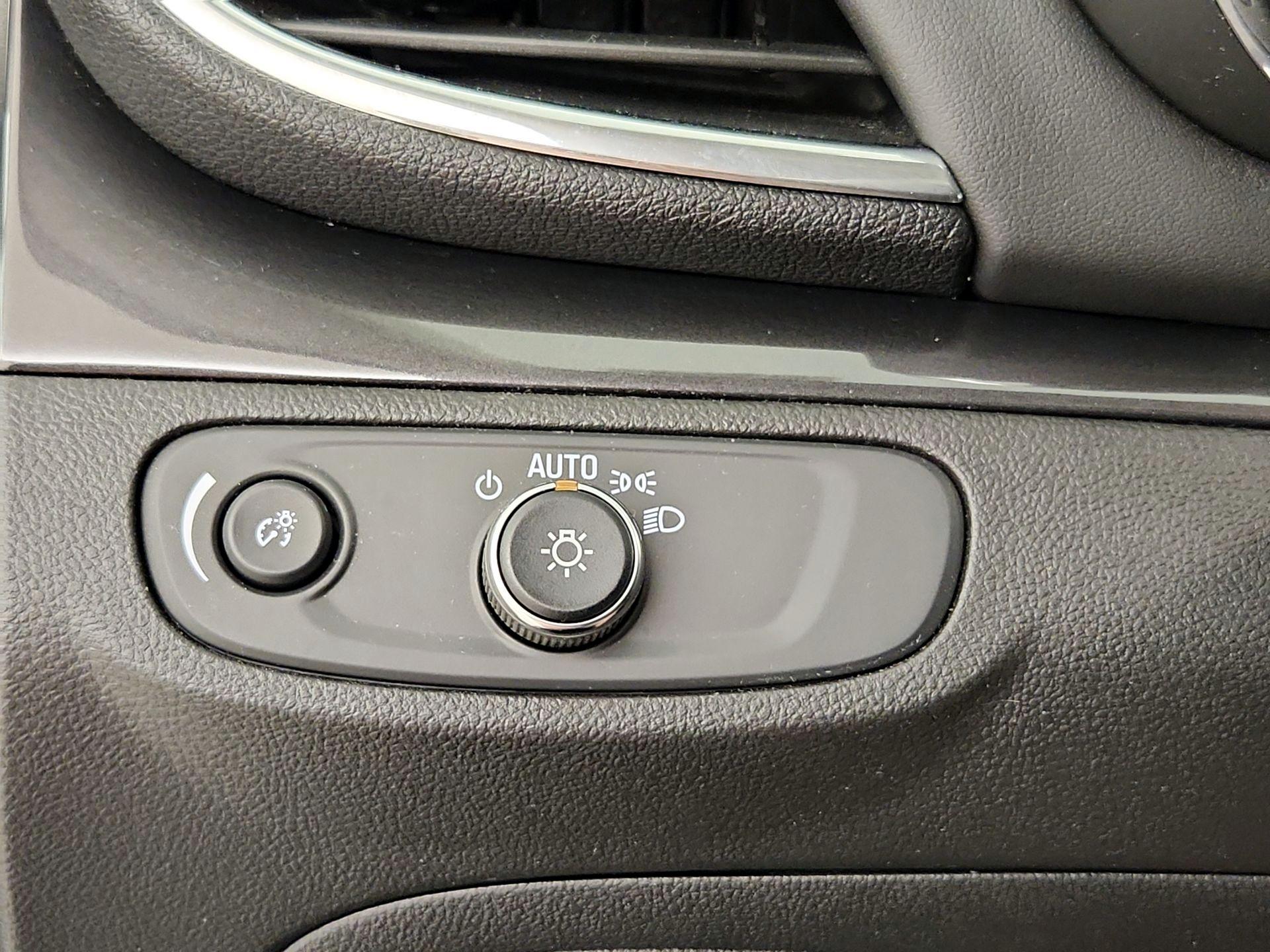 Thumbnail: 2022 Buick Encore - 13