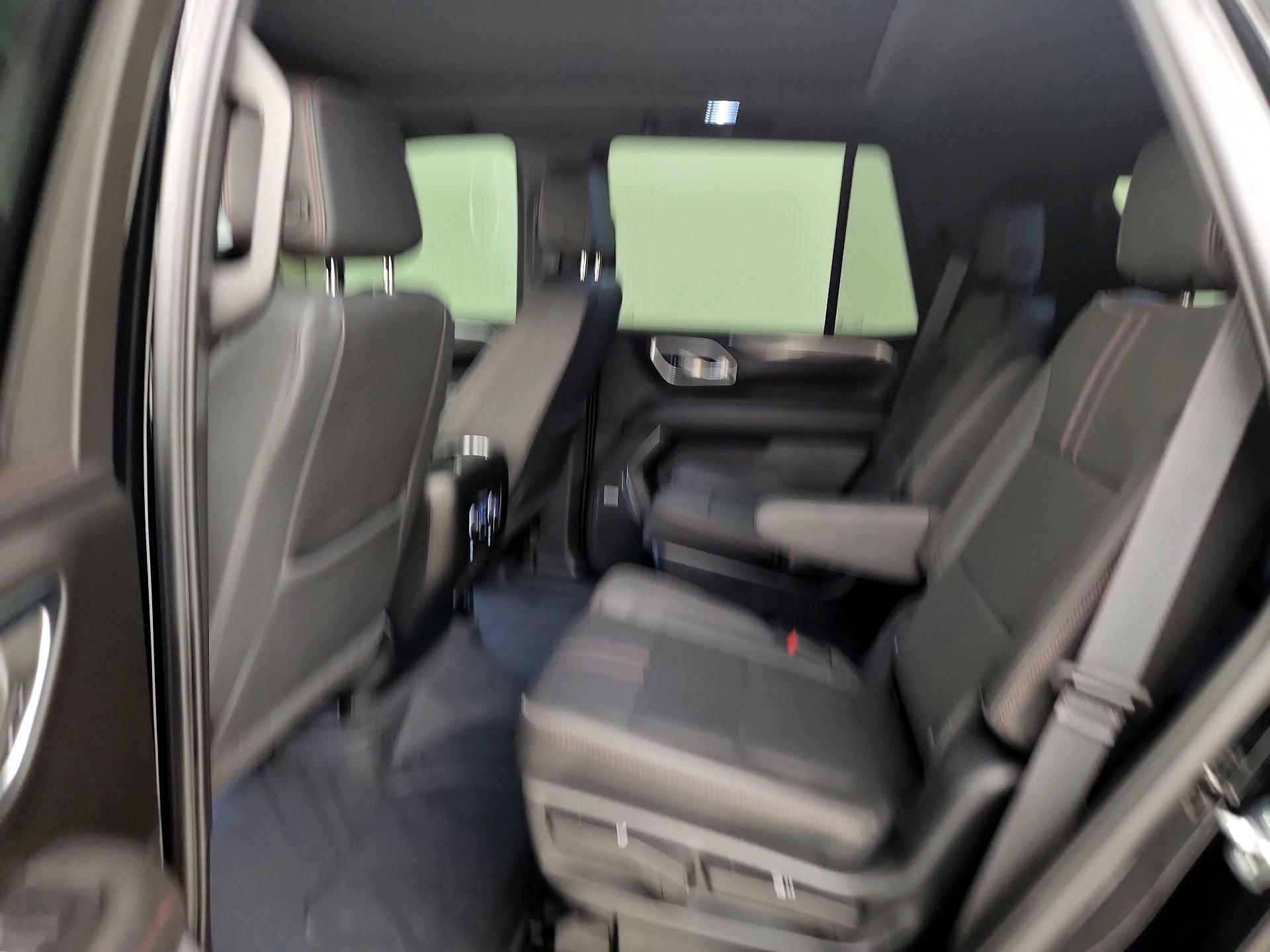Thumbnail: 2023 Chevrolet Tahoe - 20