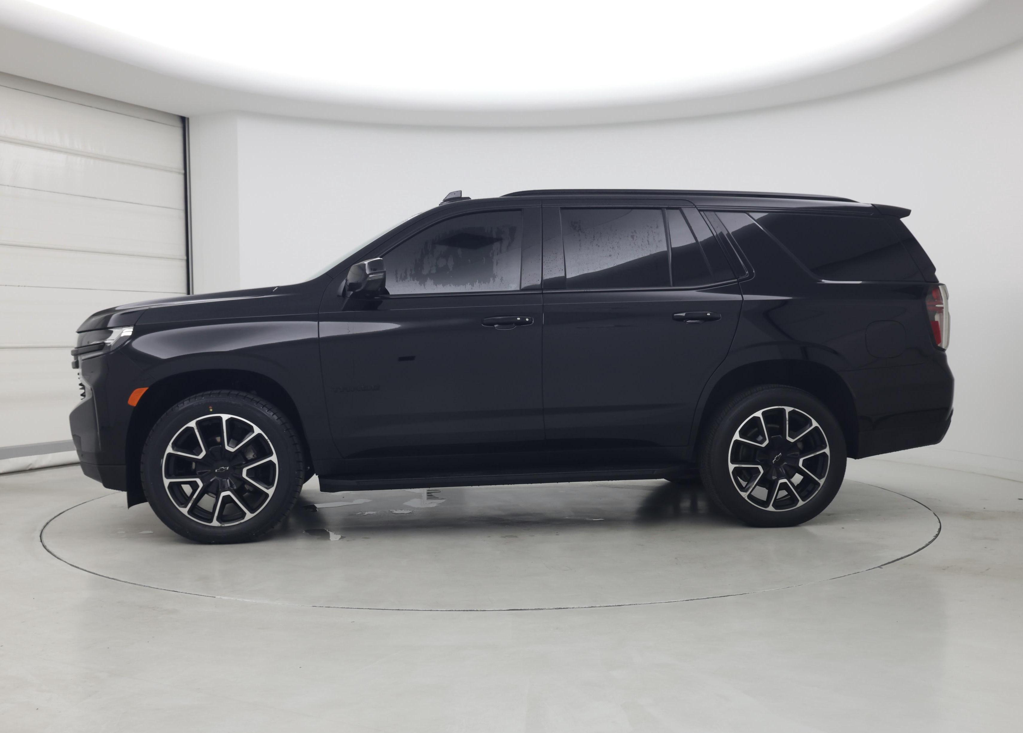 Thumbnail: 2023 Chevrolet Tahoe - 3