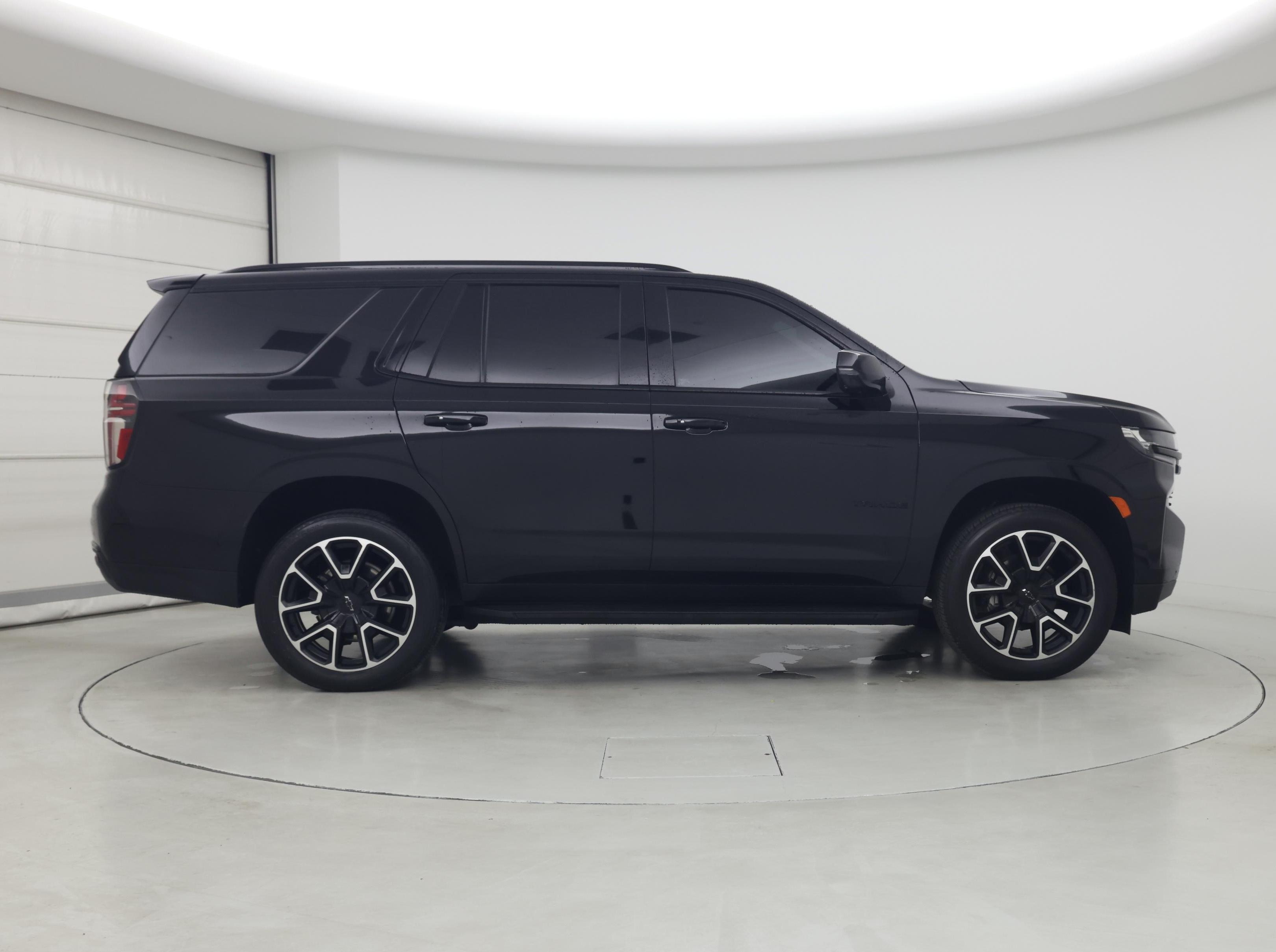 Thumbnail: 2023 Chevrolet Tahoe - 7