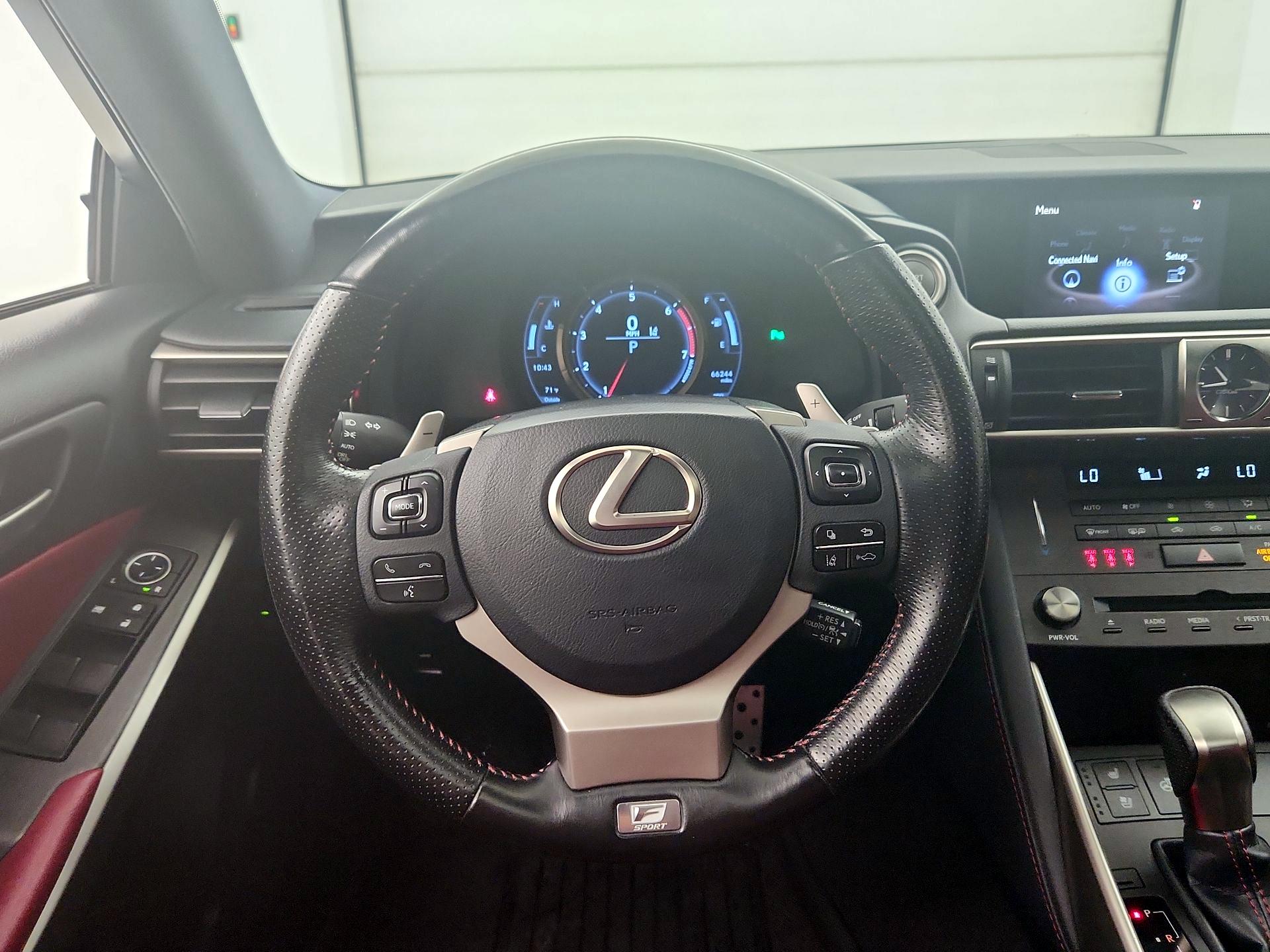 Thumbnail: 2020 Lexus IS - 10