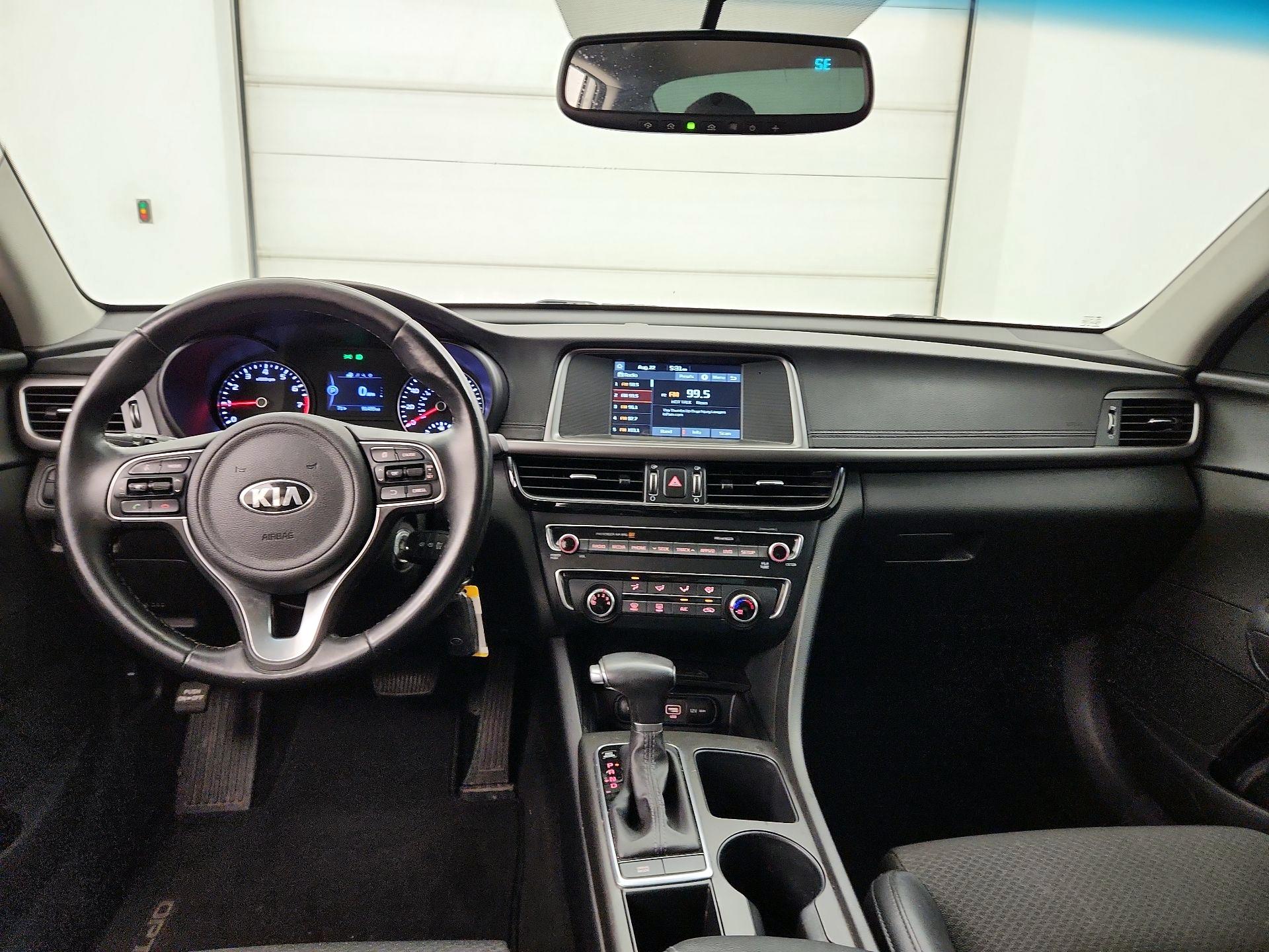 Thumbnail: 2018 Kia Optima - 9