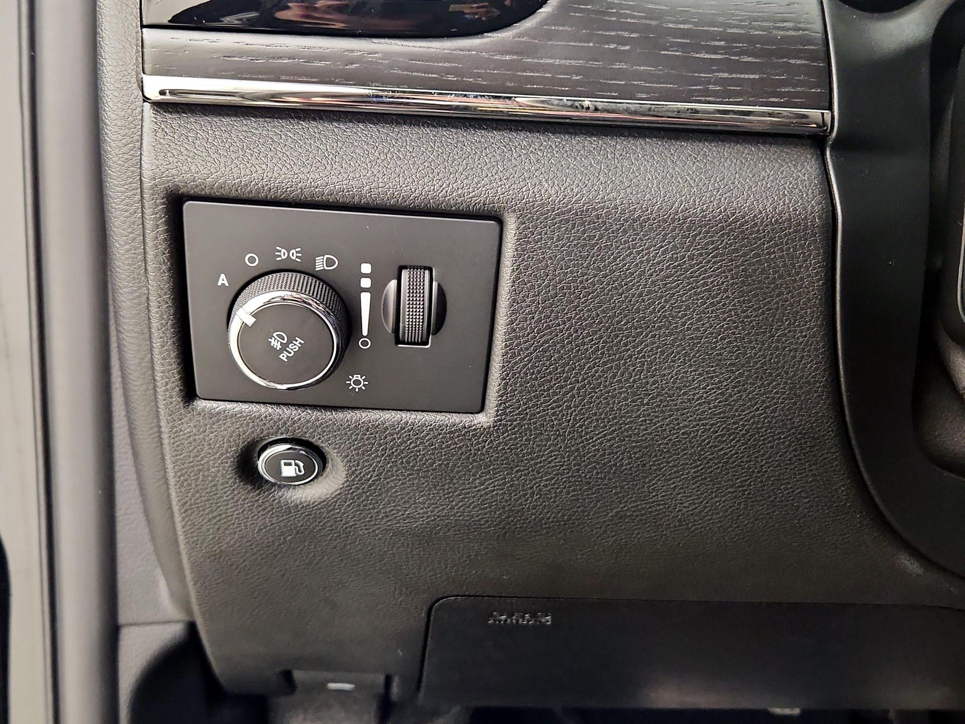 Thumbnail: 2021 Jeep Grand Cherokee - 13