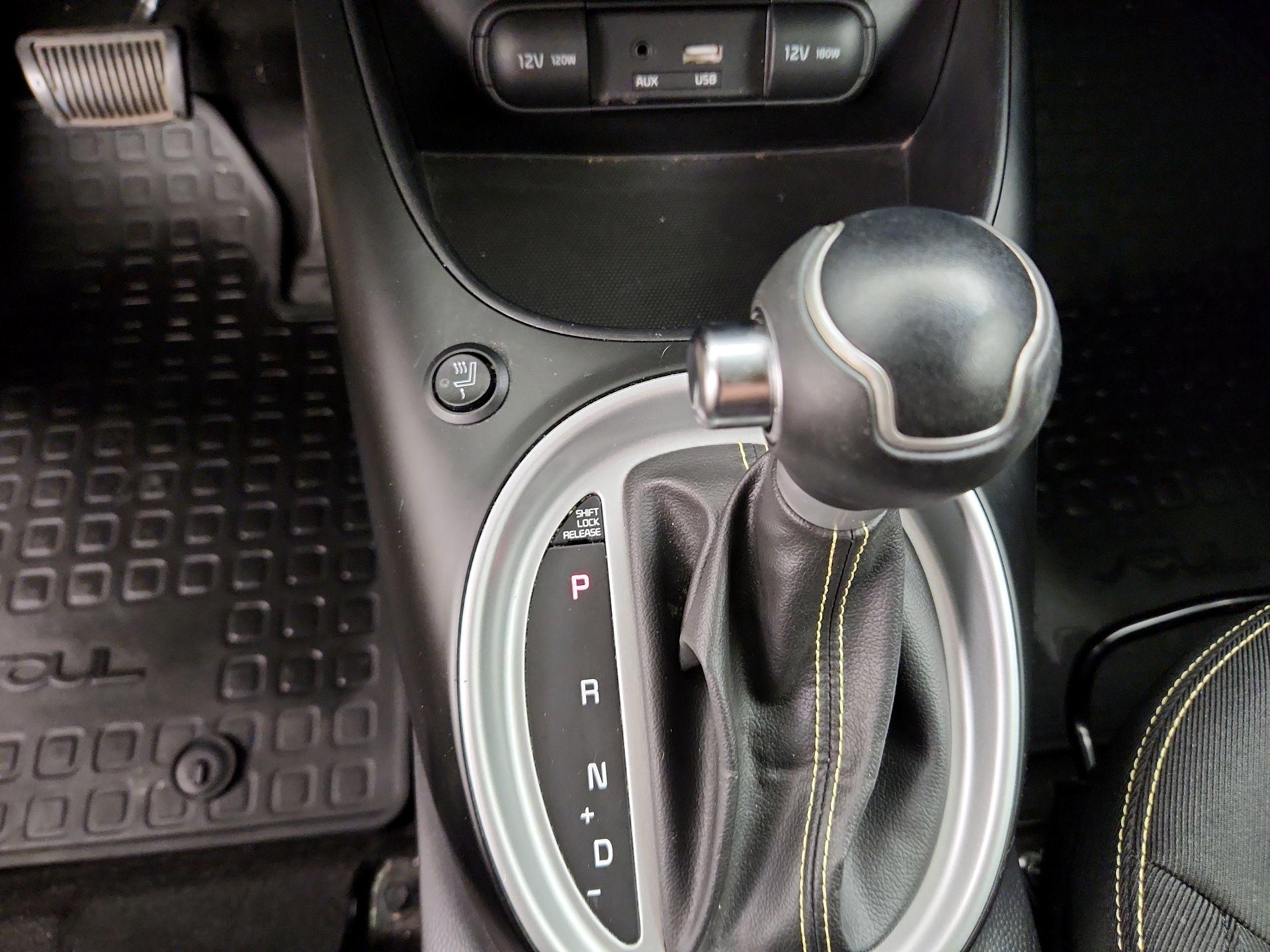 Thumbnail: 2015 Kia Soul - 17
