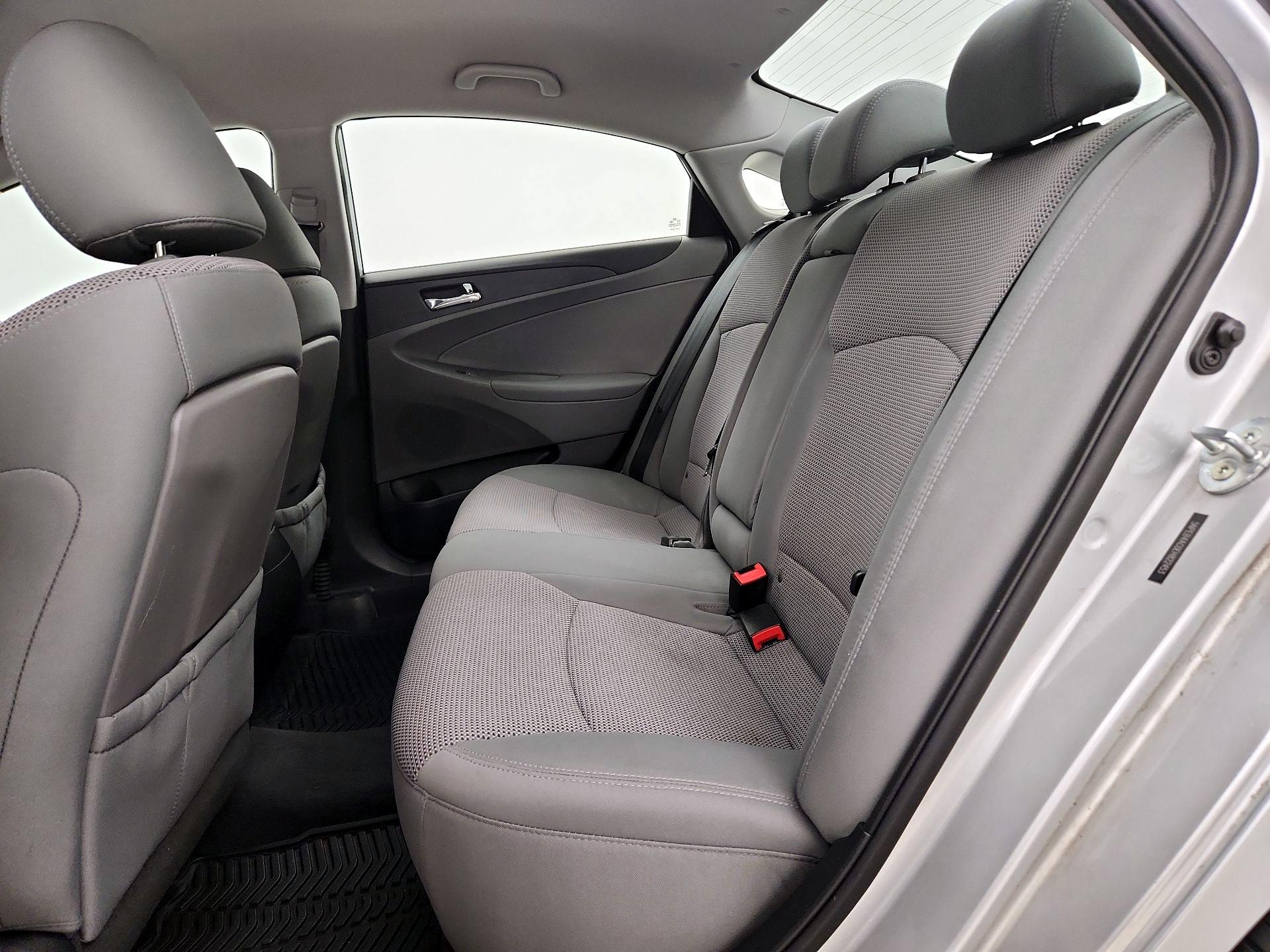 Thumbnail: 2014 Hyundai Sonata - 19