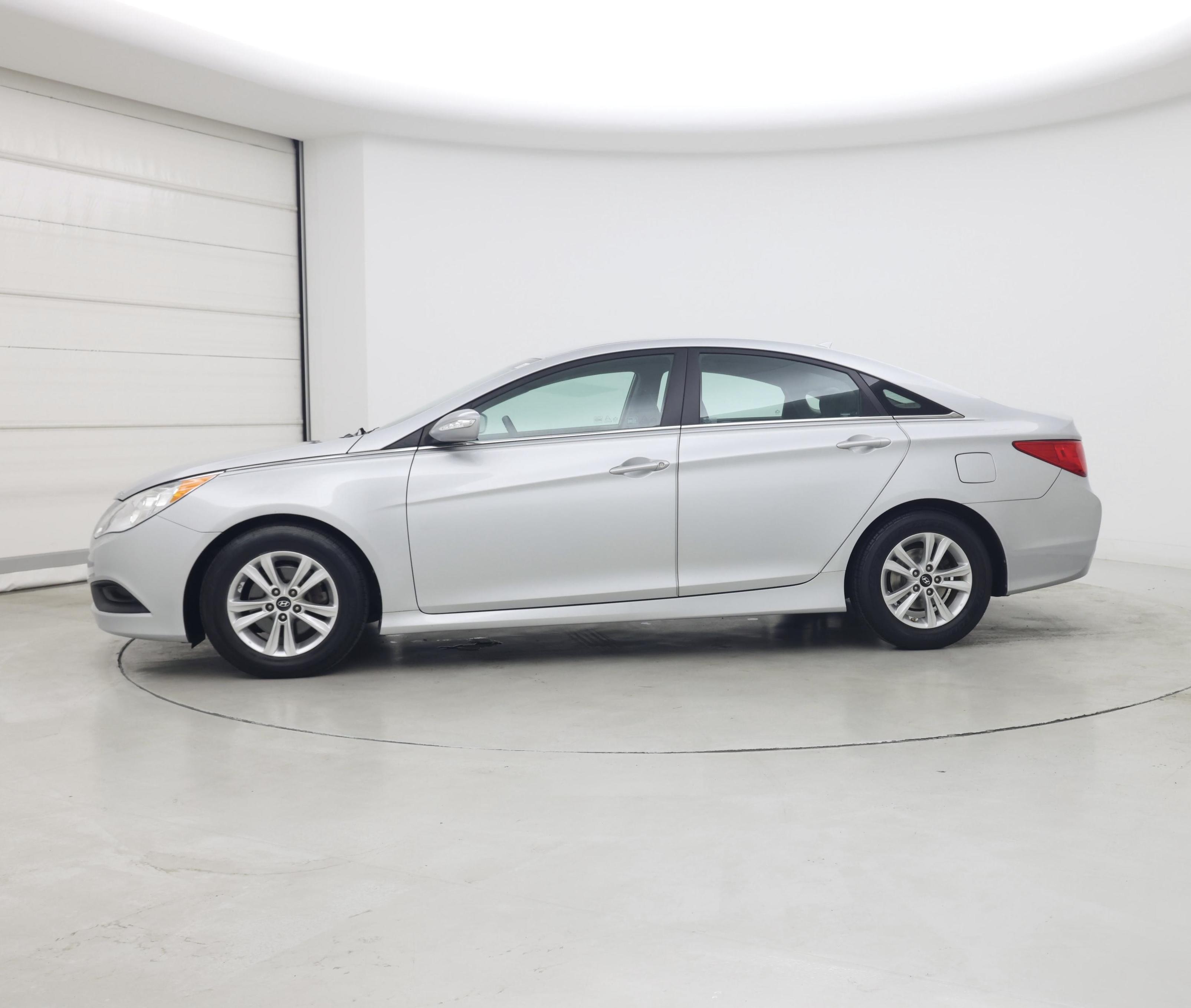Thumbnail: 2014 Hyundai Sonata - 3