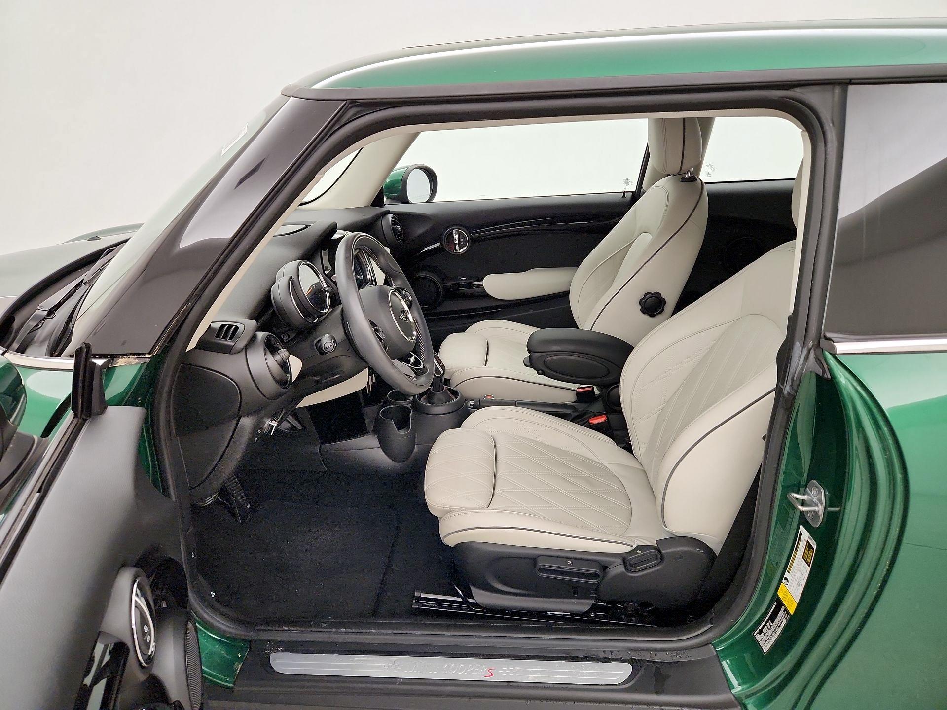 Thumbnail: 2020 MINI Cooper Hardtop - 11