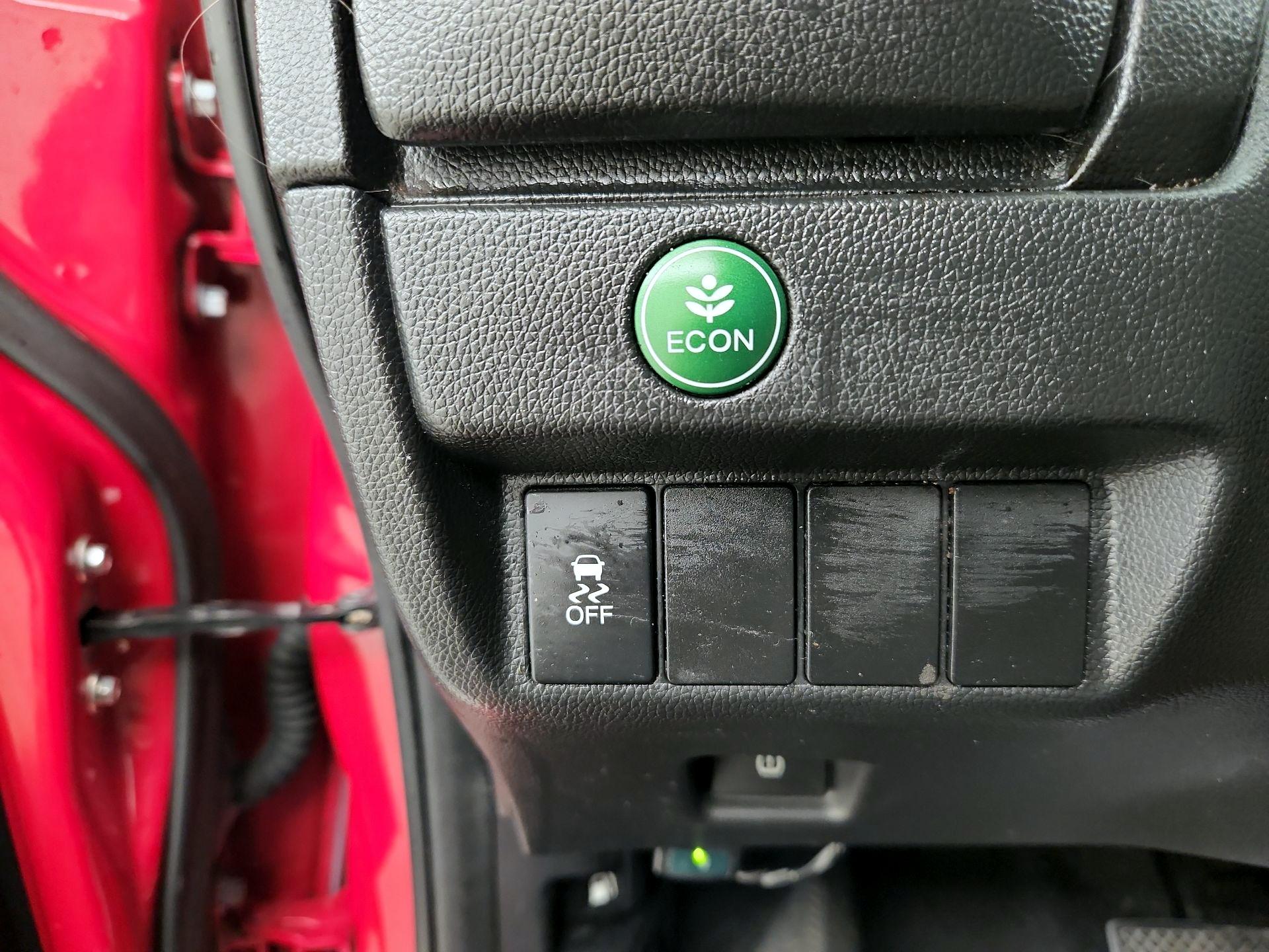 Thumbnail: 2015 Honda Fit - 13