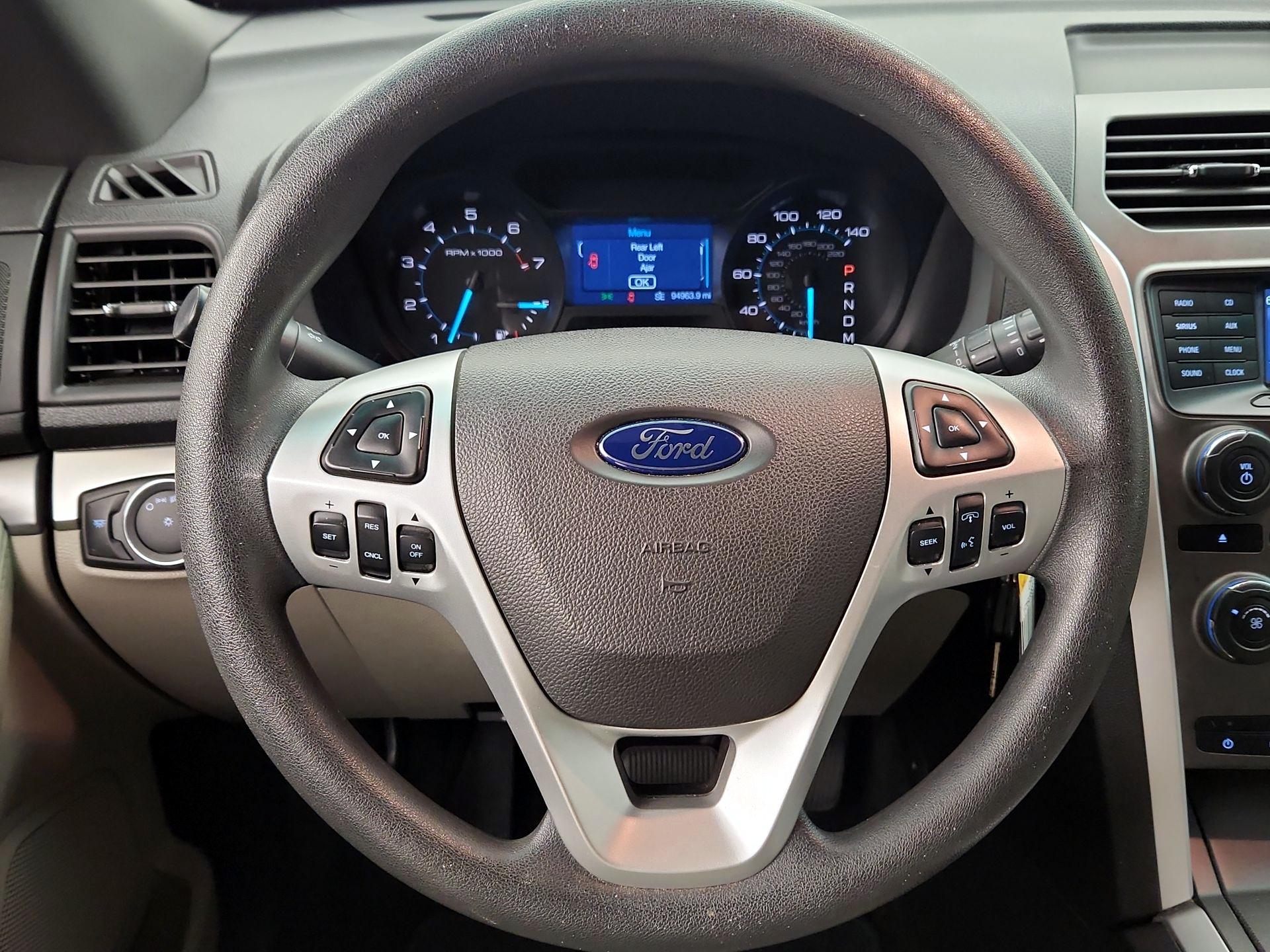 Thumbnail: 2015 Ford Explorer - 10