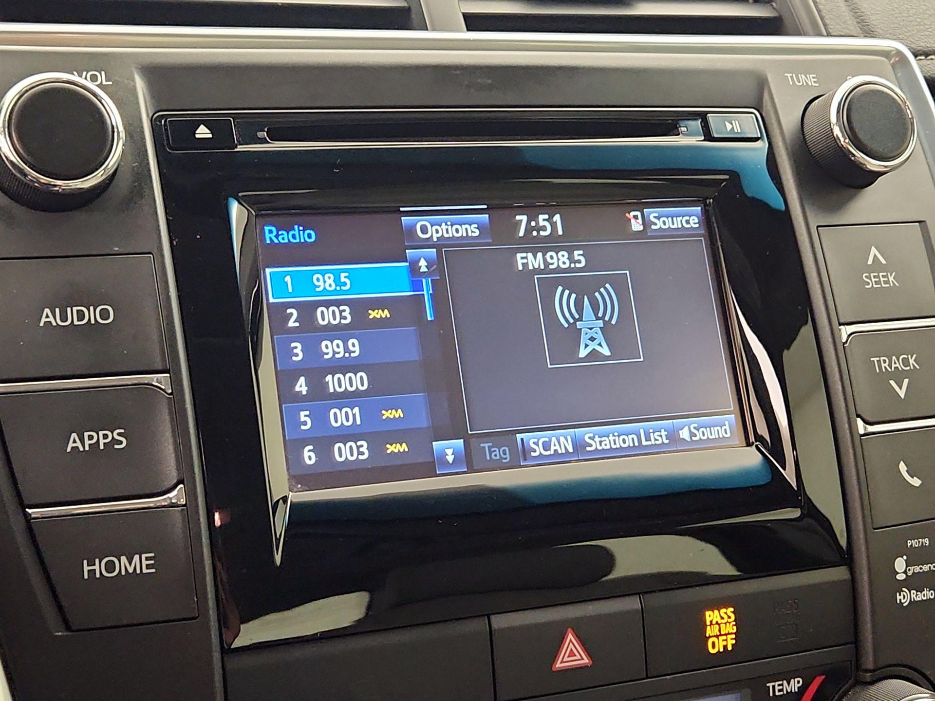 Thumbnail: 2015 Toyota Camry - 15