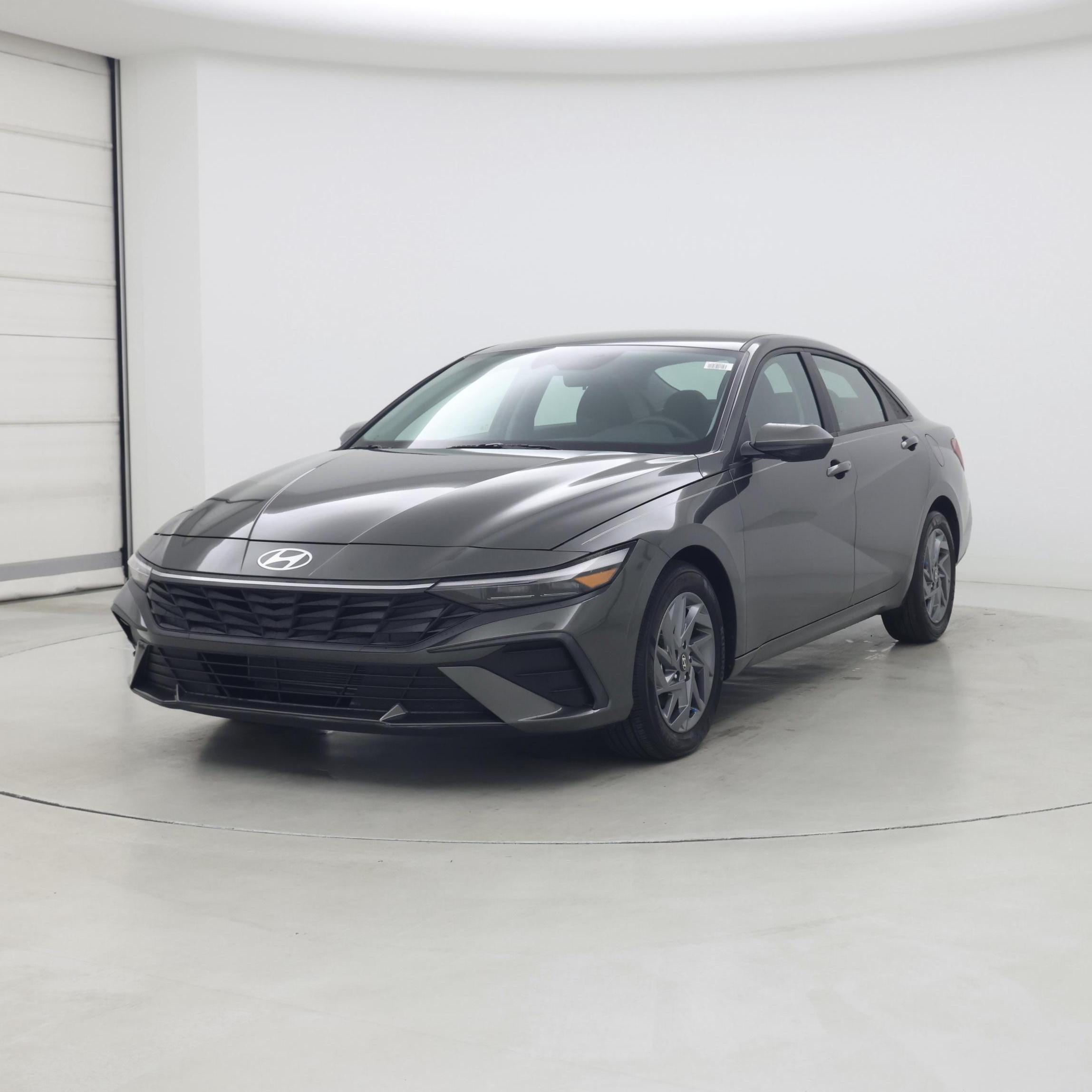 Thumbnail: 2024 Hyundai Elantra - 4