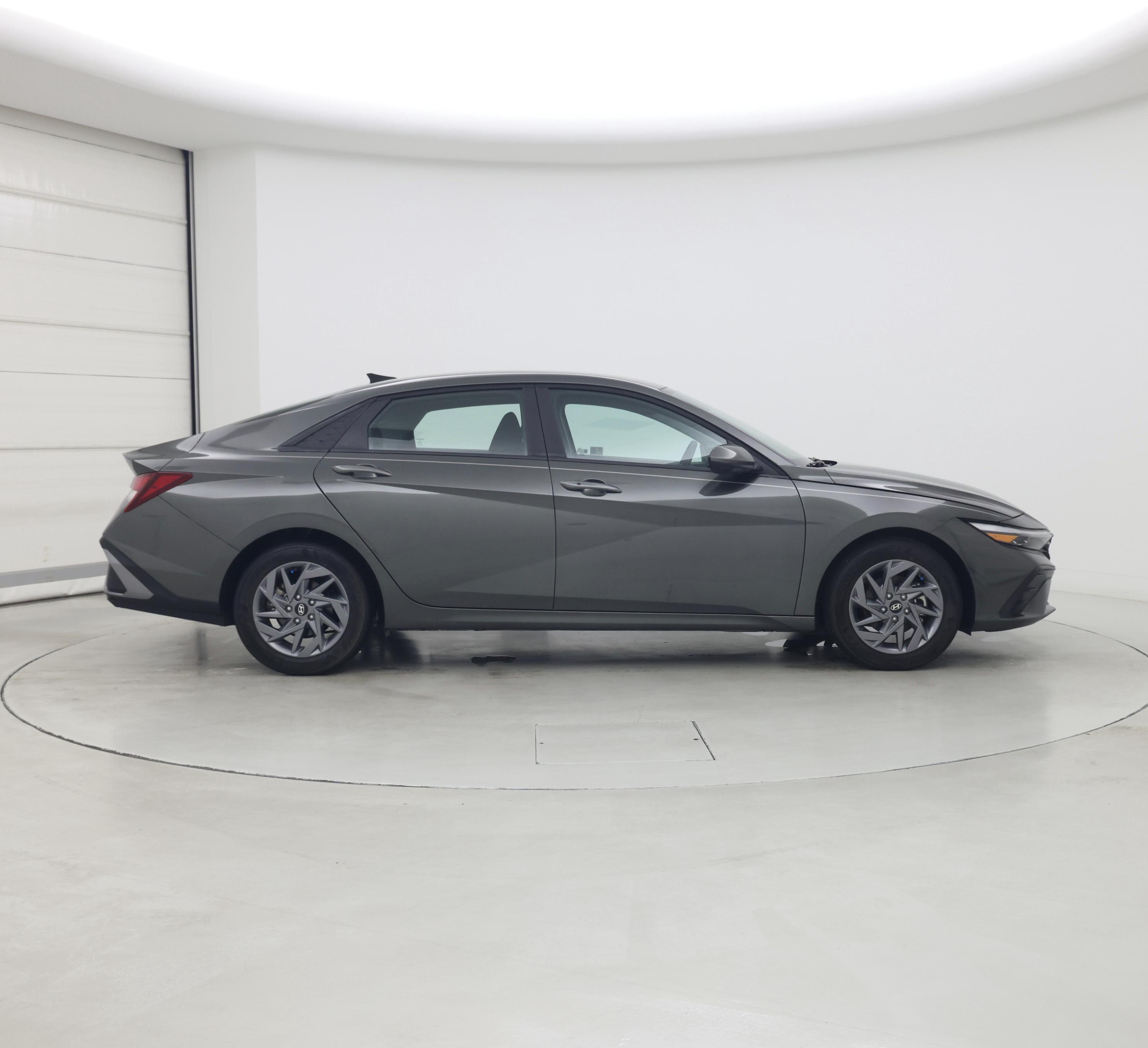 Thumbnail: 2024 Hyundai Elantra - 7