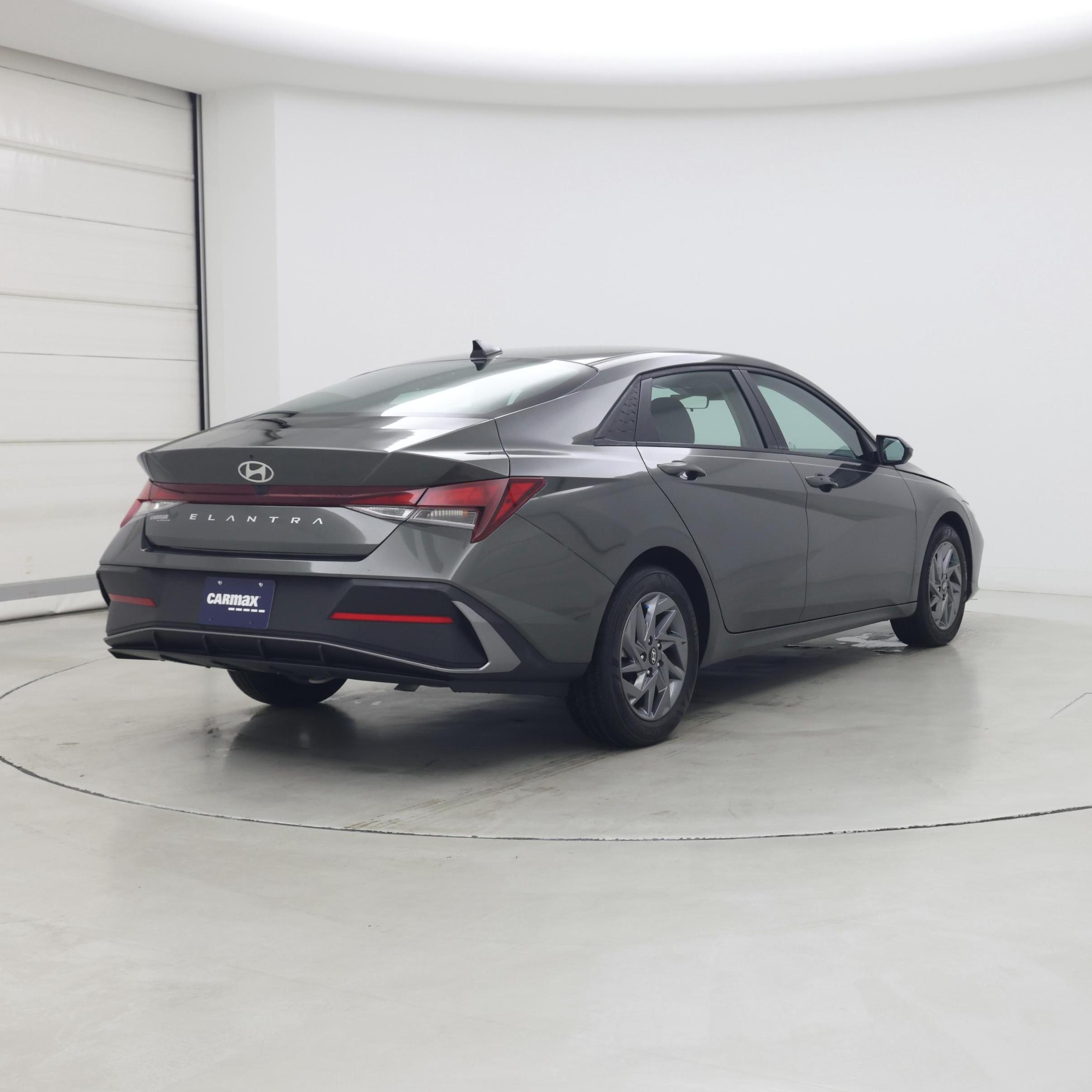 Thumbnail: 2024 Hyundai Elantra - 8