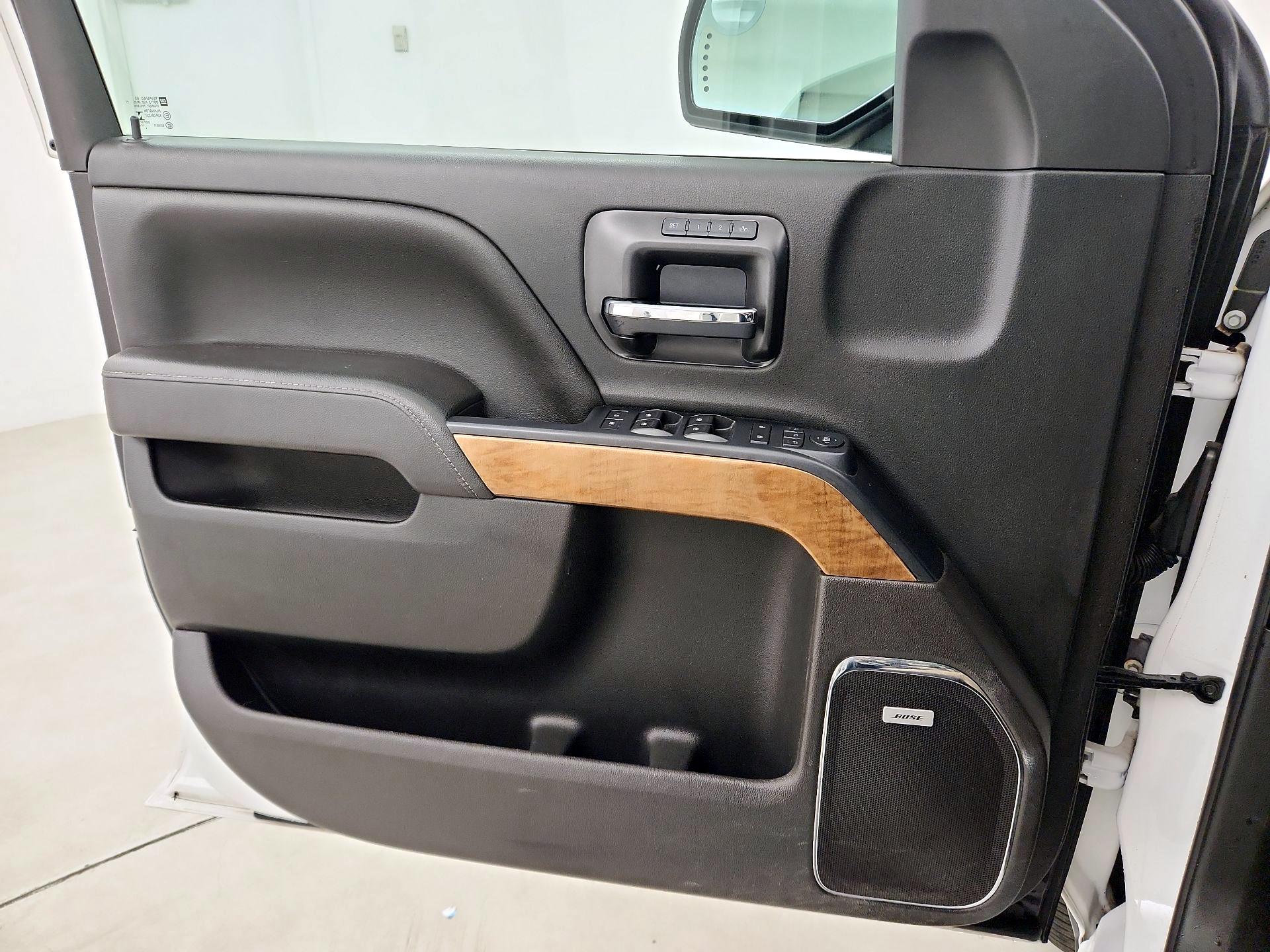 Thumbnail: 2017 Chevrolet Silverado 1500 - 12