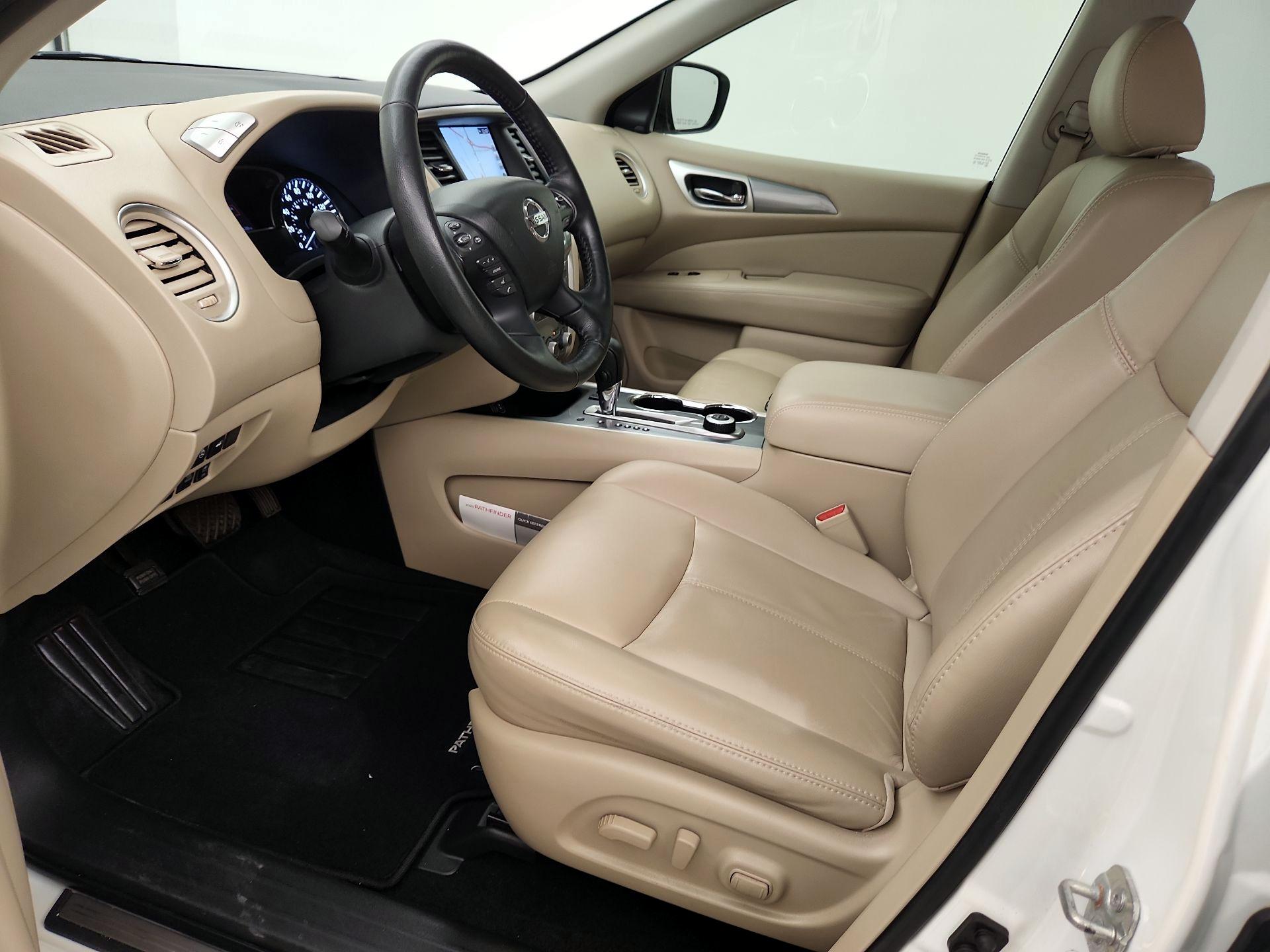 Thumbnail: 2020 Nissan Pathfinder - 11