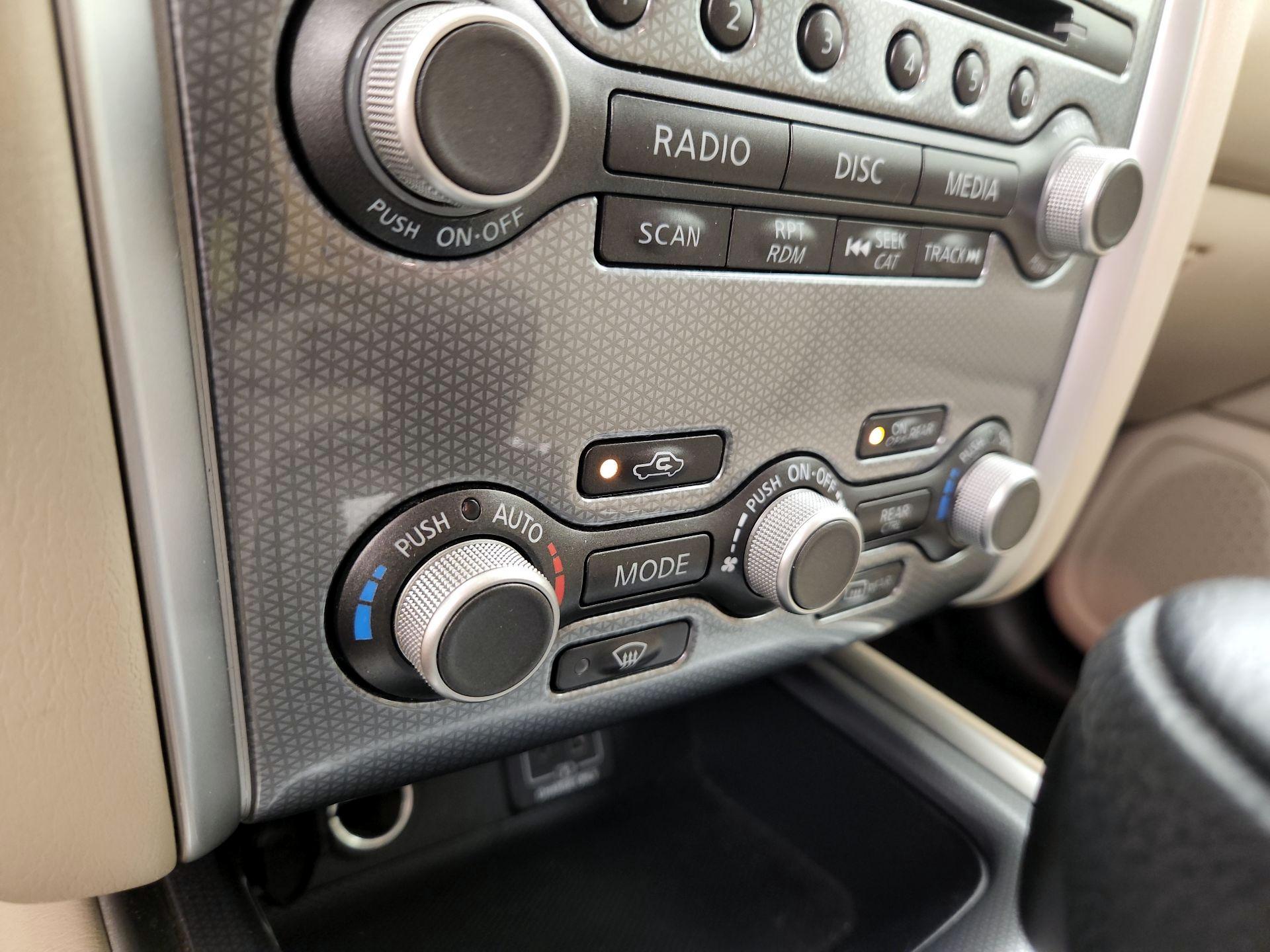 Thumbnail: 2020 Nissan Pathfinder - 17