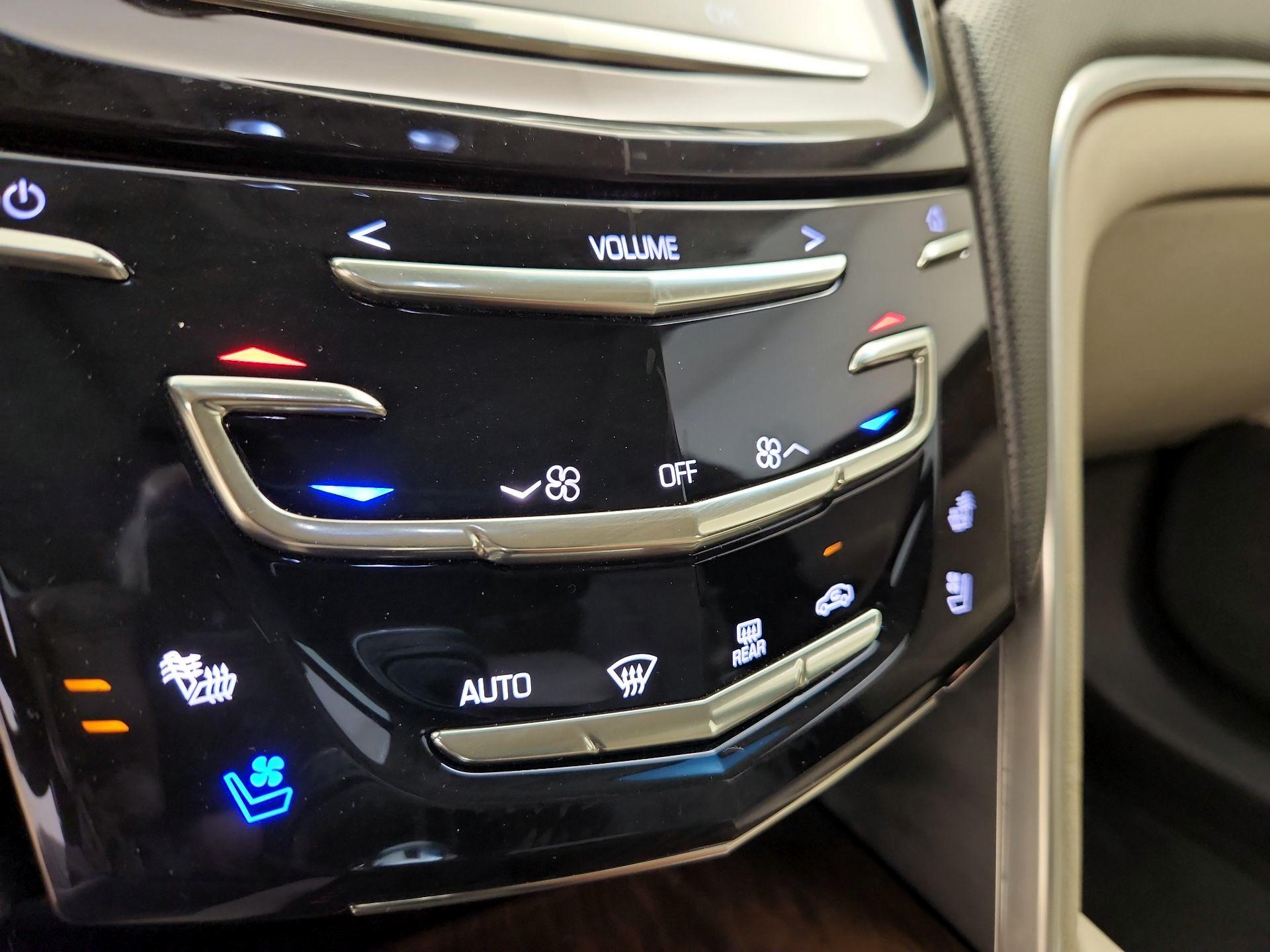 Thumbnail: 2019 Cadillac XTS - 17