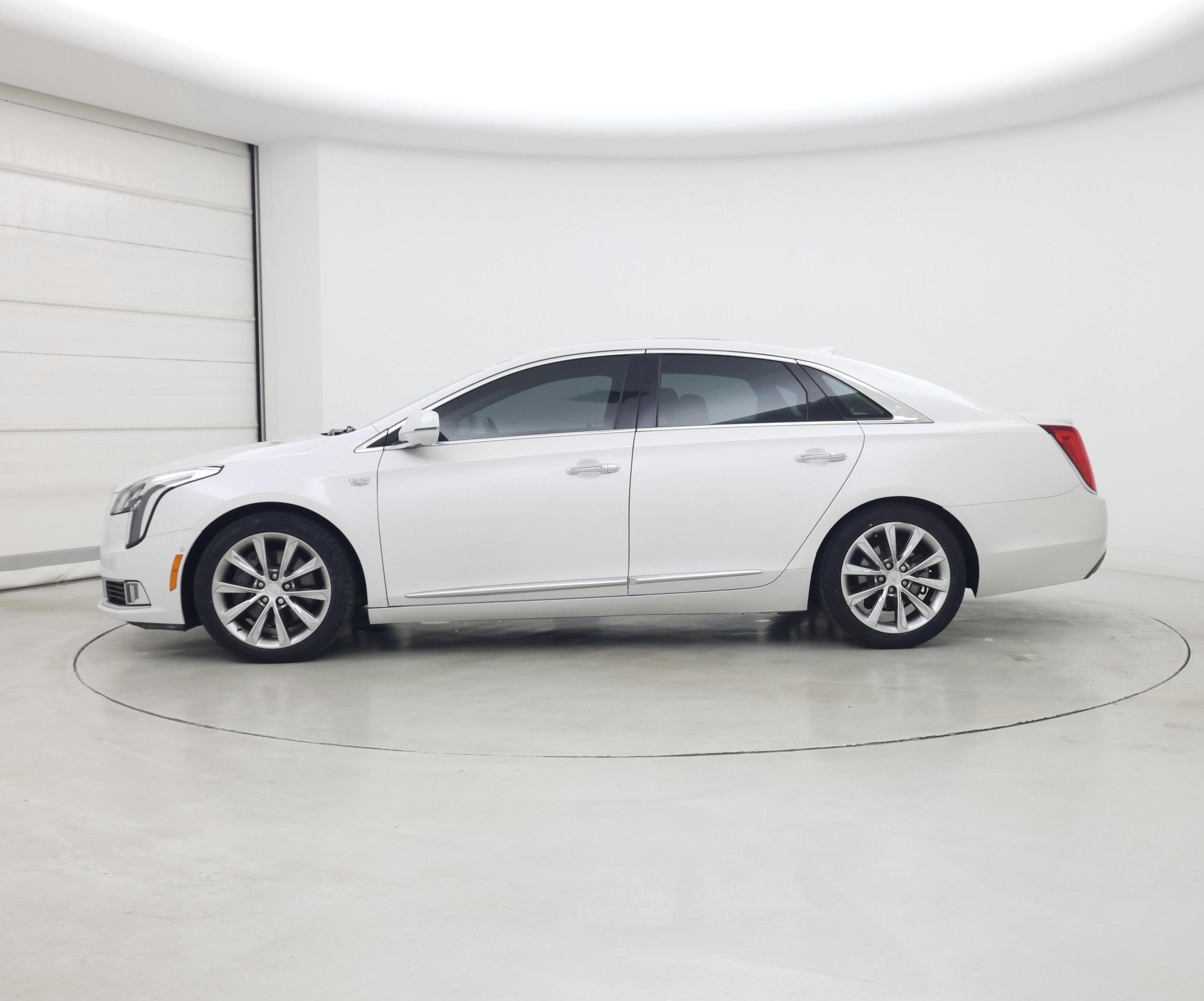 Thumbnail: 2019 Cadillac XTS - 3