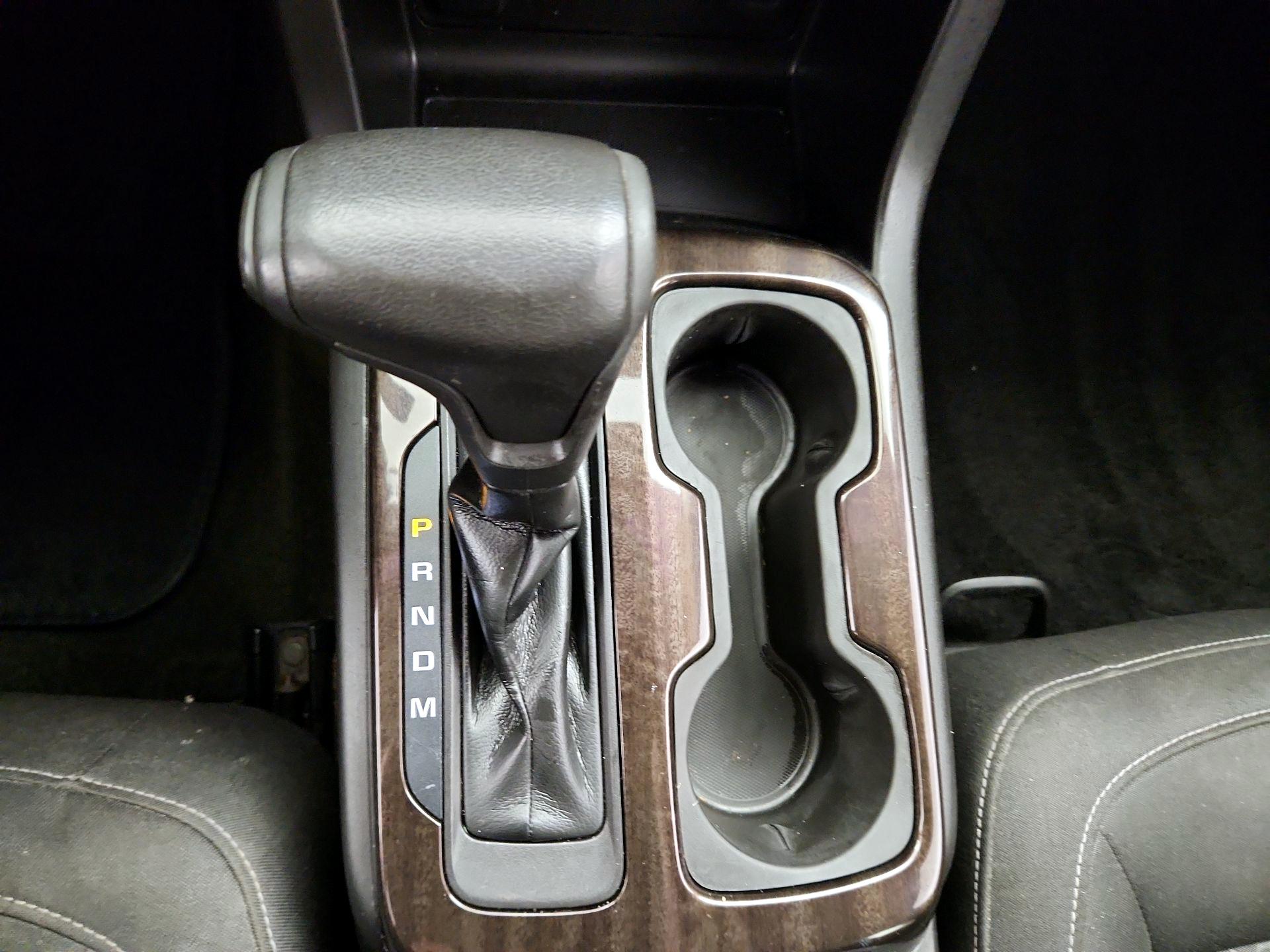 Thumbnail: 2016 GMC Canyon - 16