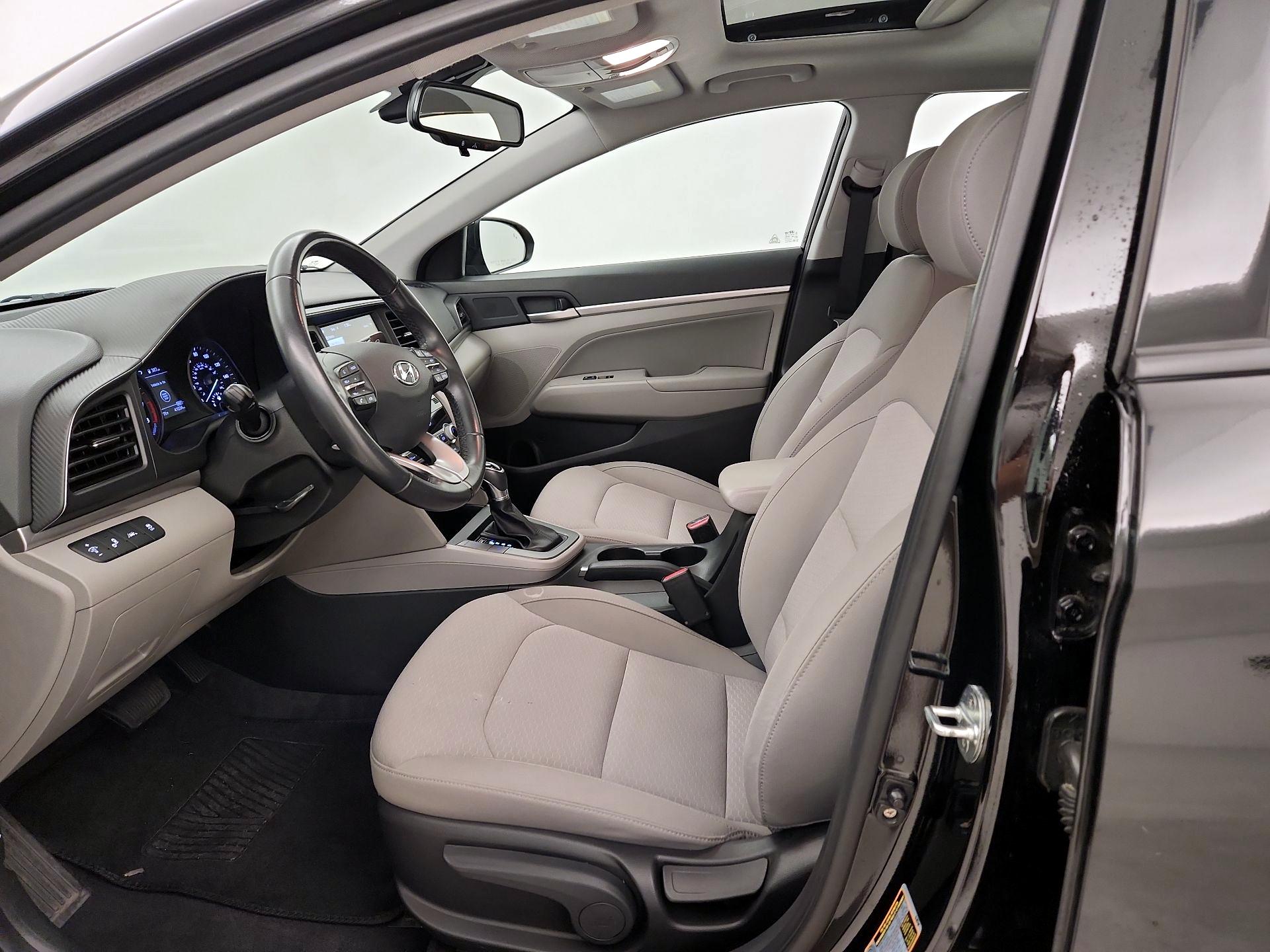 Thumbnail: 2020 Hyundai Elantra - 11