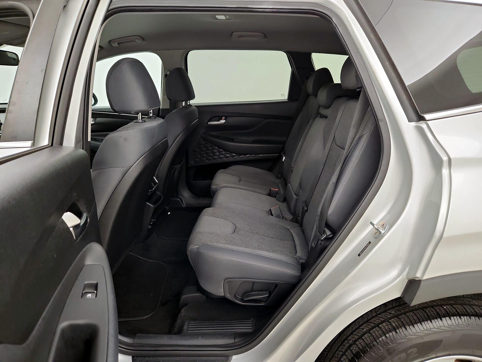 Thumbnail: 2019 Hyundai Santa Fe - 19
