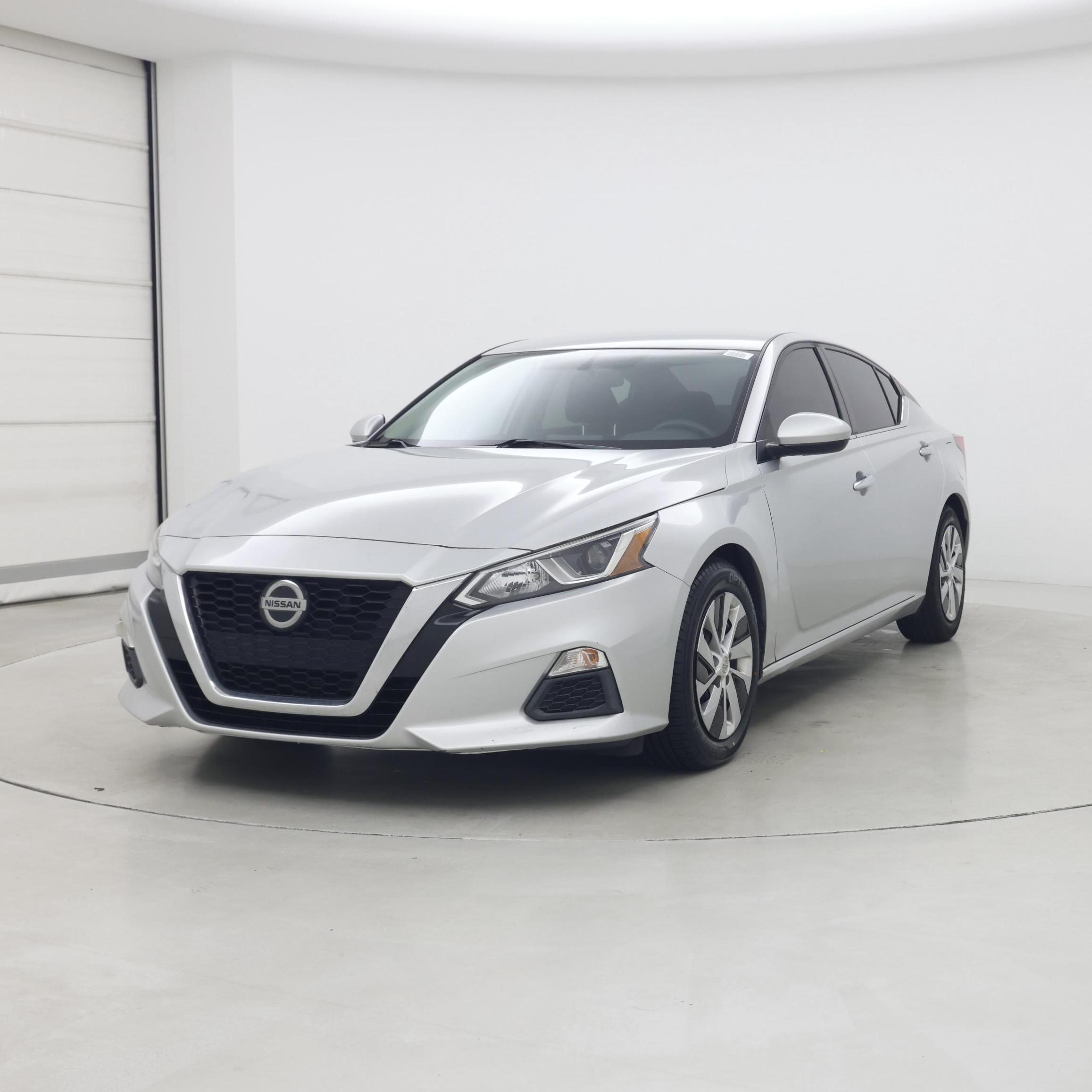 Thumbnail: 2020 Nissan Altima - 4