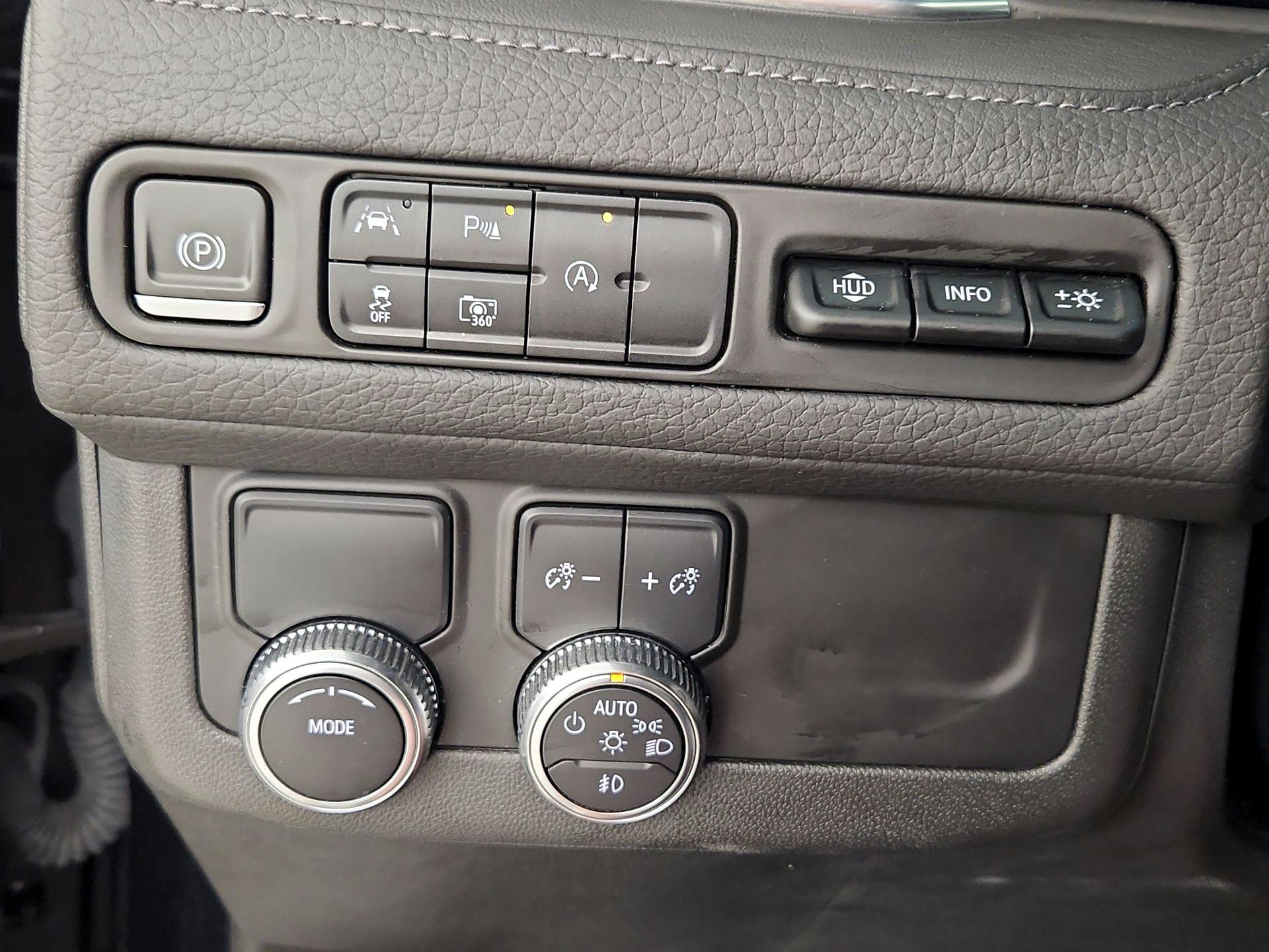 Thumbnail: 2023 GMC Yukon - 13