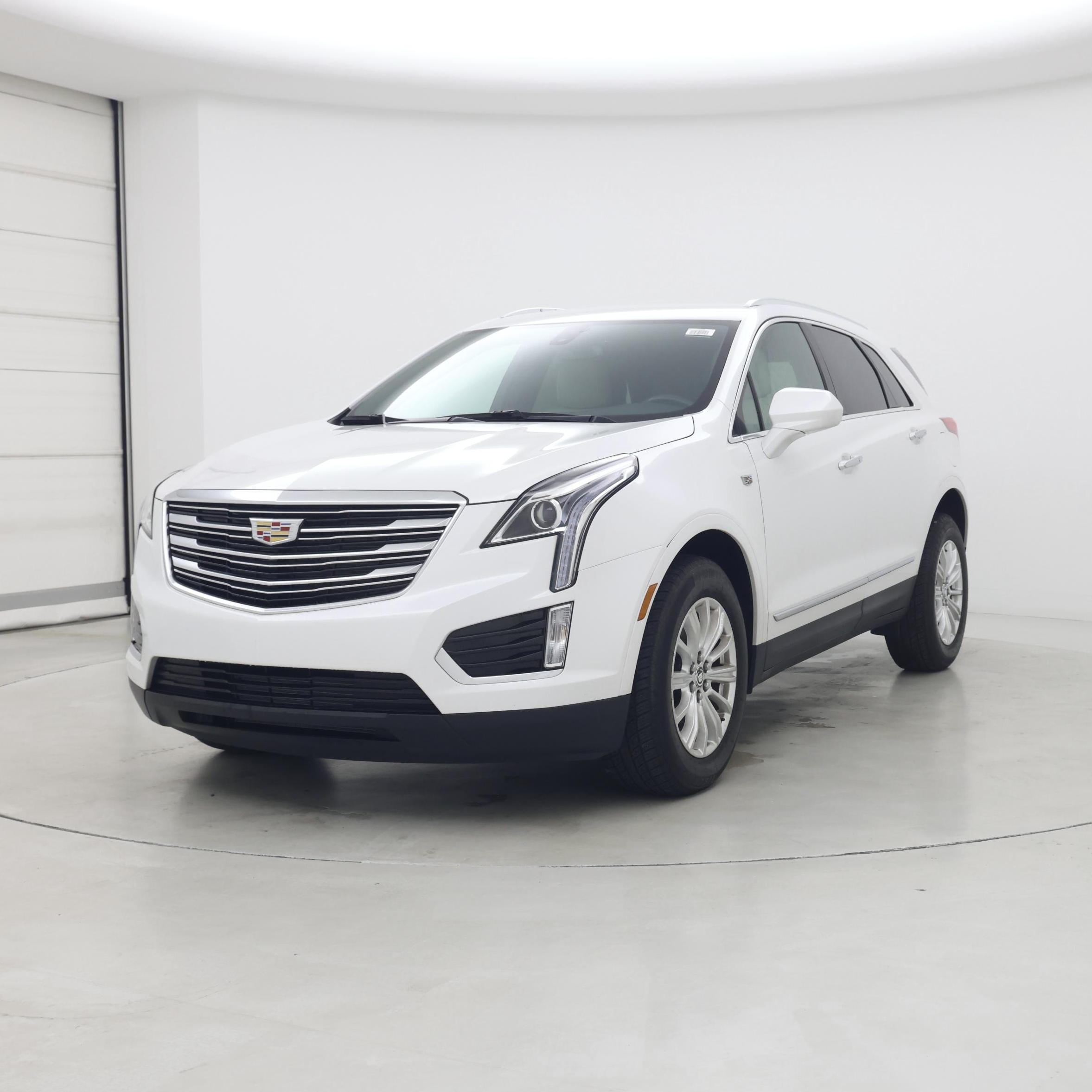 Thumbnail: 2017 Cadillac XT5 - 4