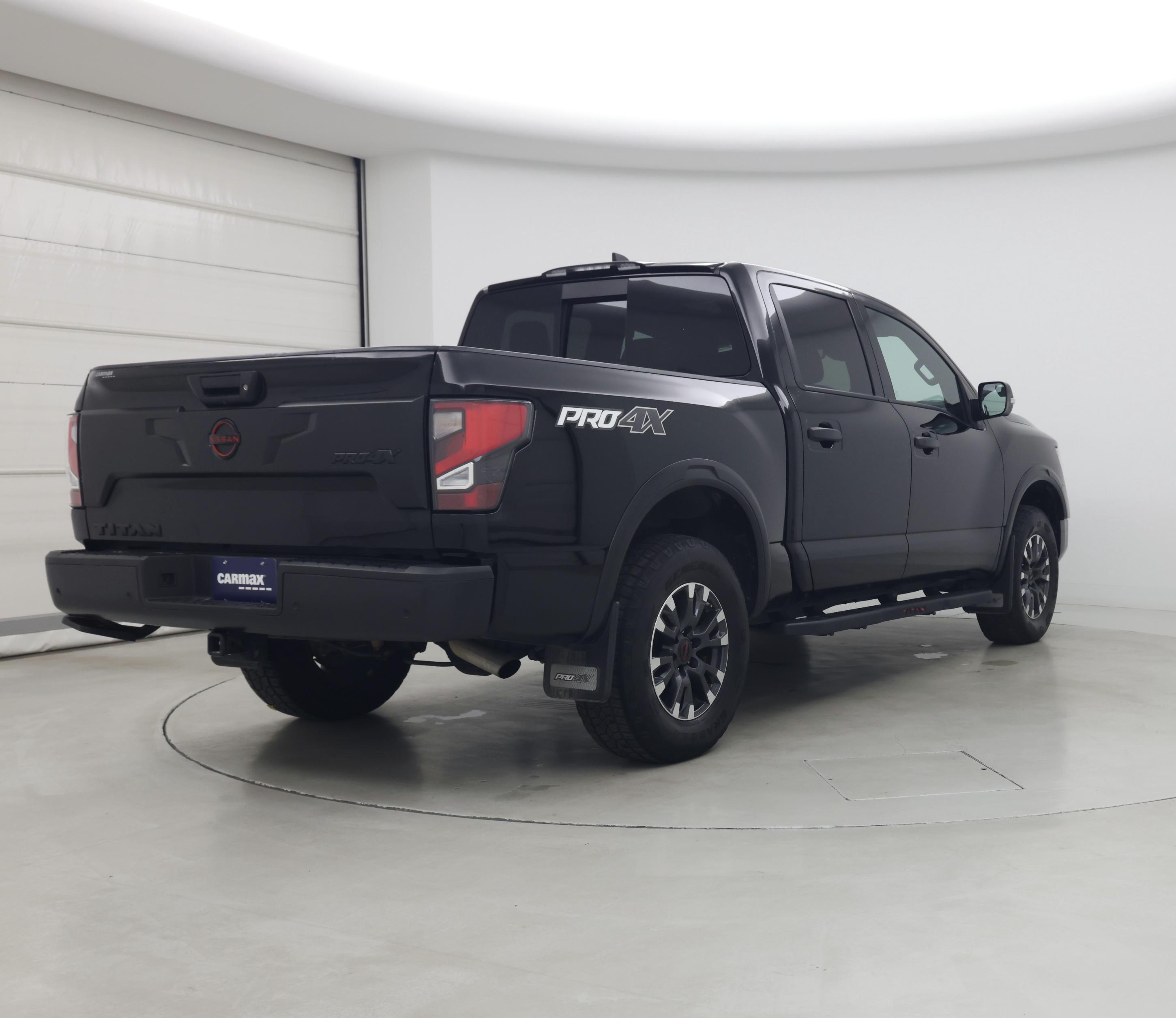Thumbnail: 2024 Nissan Titan - 8