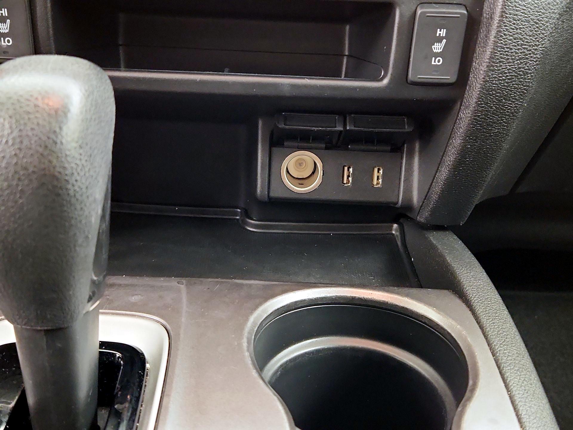 Thumbnail: 2017 Honda Pilot - 18