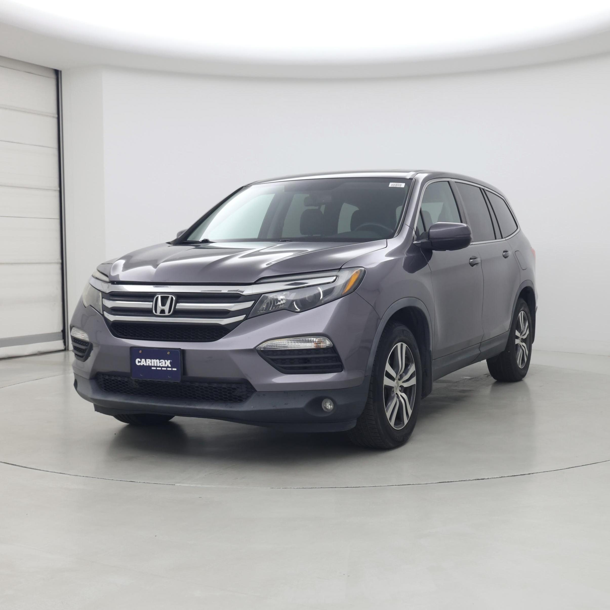 Thumbnail: 2017 Honda Pilot - 4