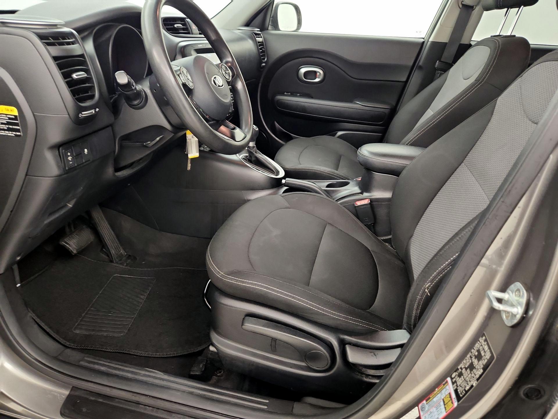 Thumbnail: 2018 Kia Soul - 11