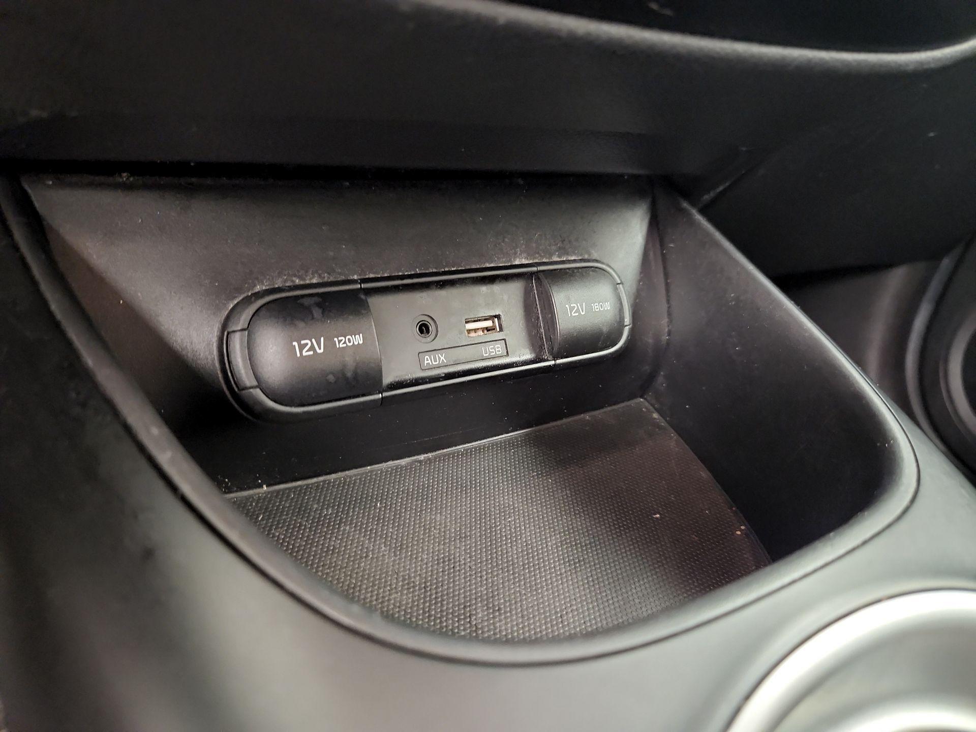 Thumbnail: 2018 Kia Soul - 18