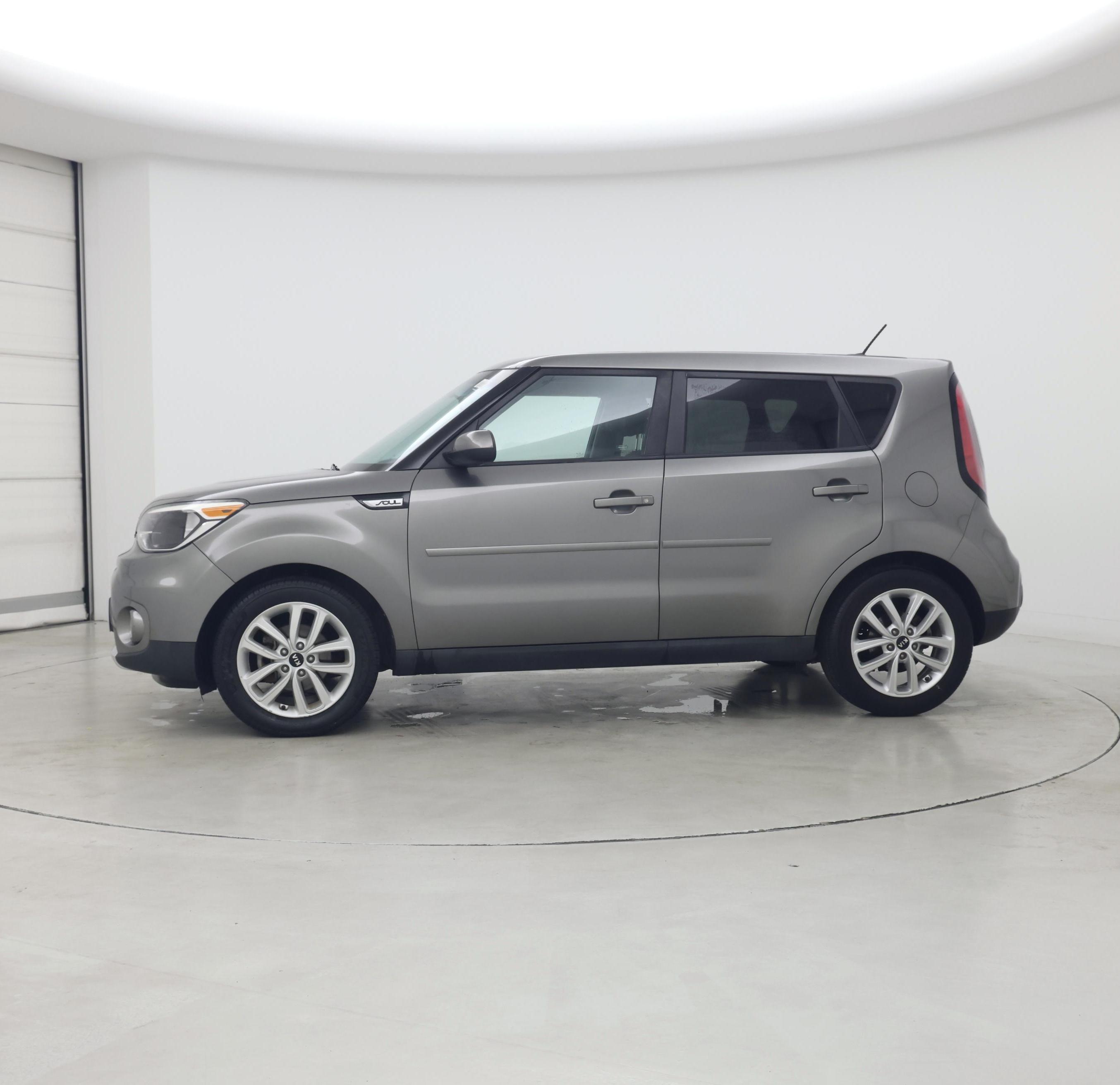 Thumbnail: 2018 Kia Soul - 3