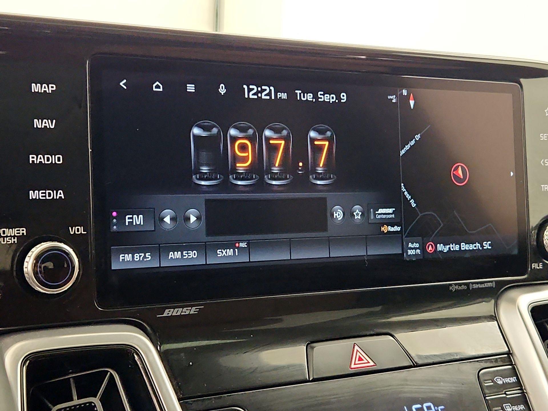 Thumbnail: 2022 Kia Sorento - 16
