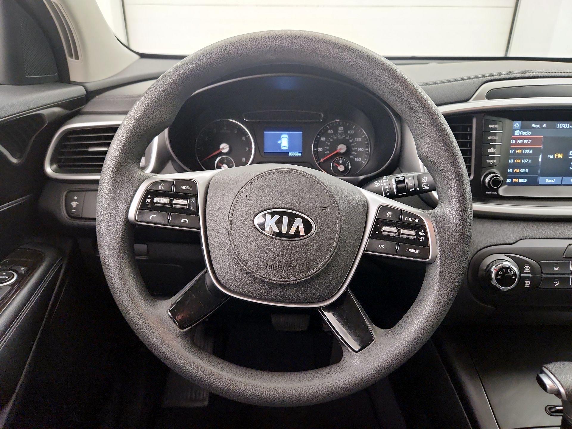 Thumbnail: 2019 Kia Sorento - 10