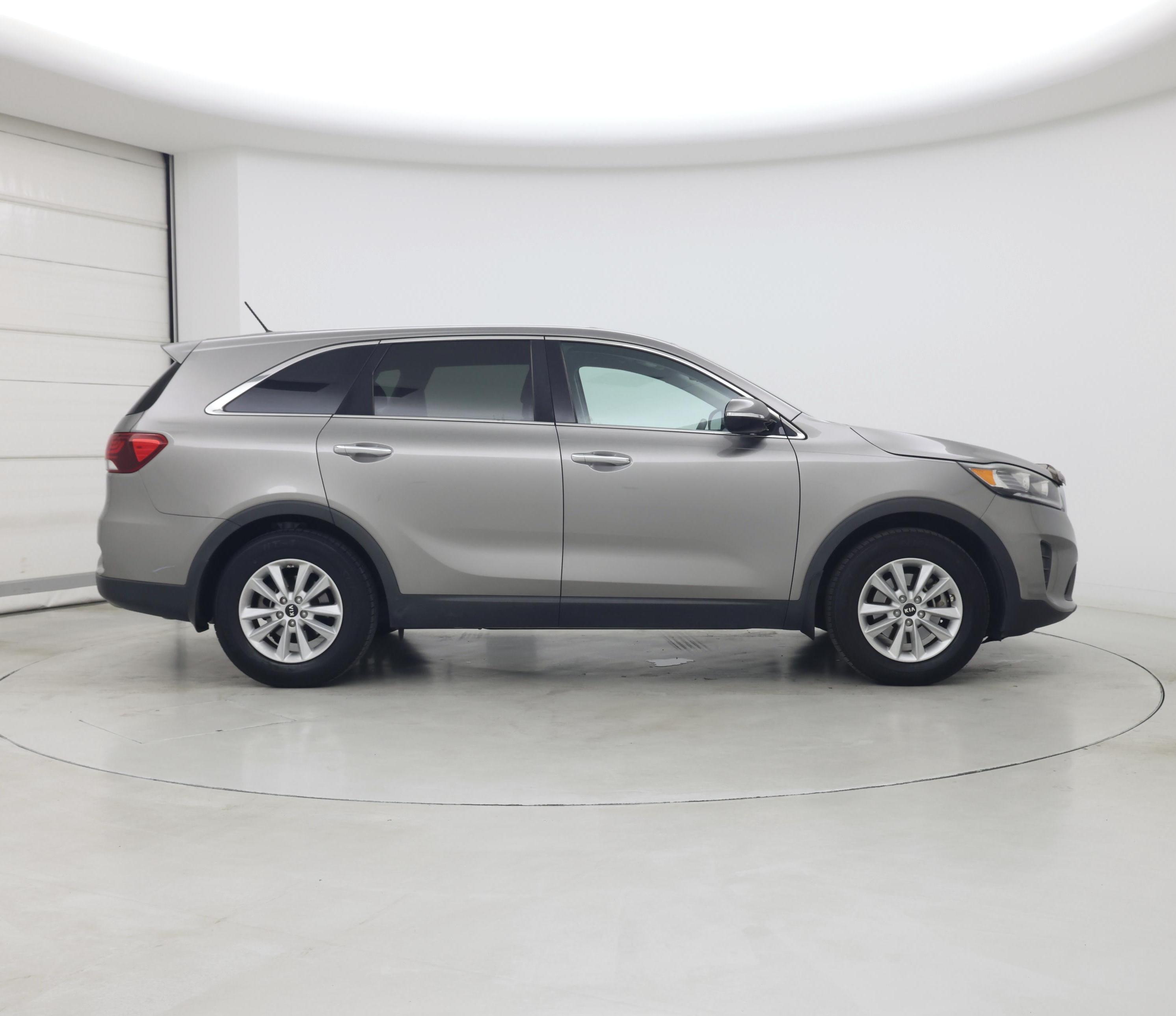 Thumbnail: 2019 Kia Sorento - 7