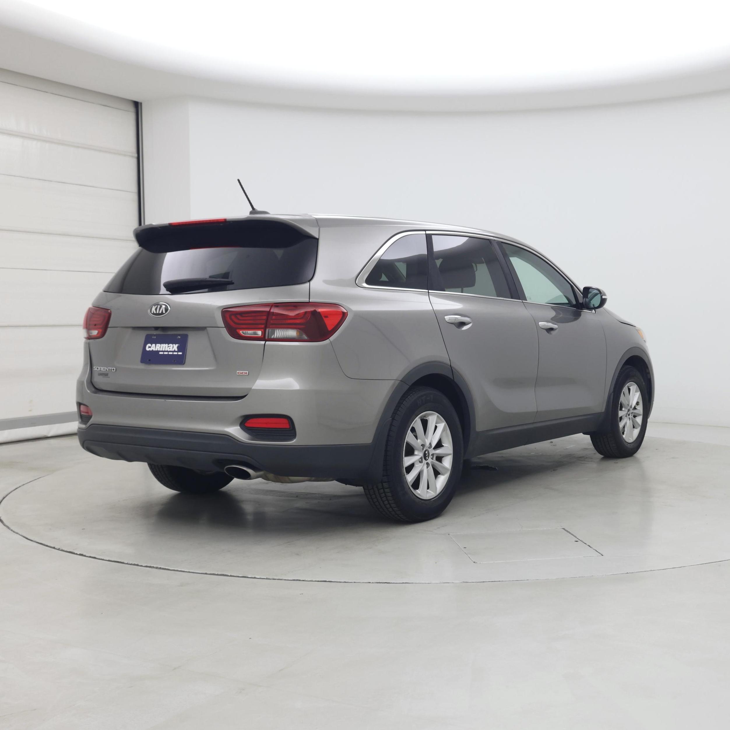 Thumbnail: 2019 Kia Sorento - 8