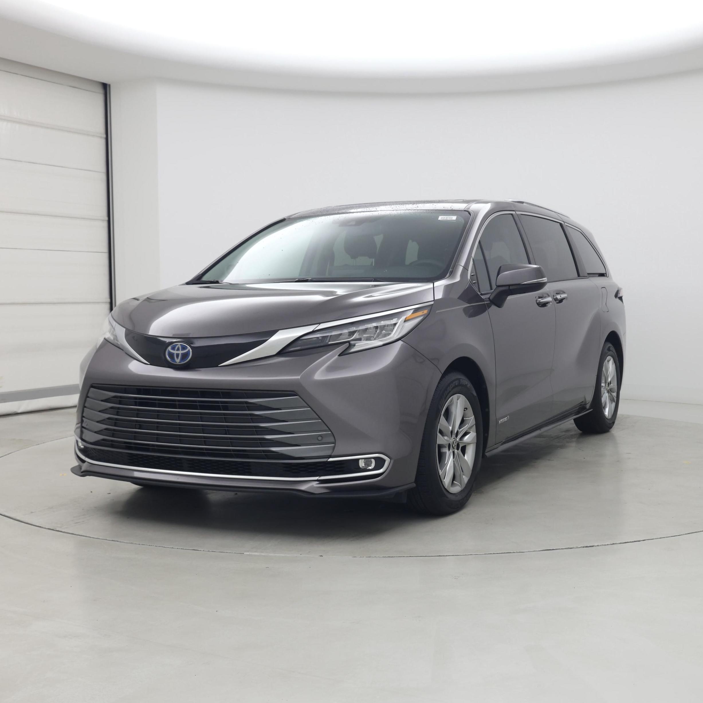 Thumbnail: 2021 Toyota Sienna - 4