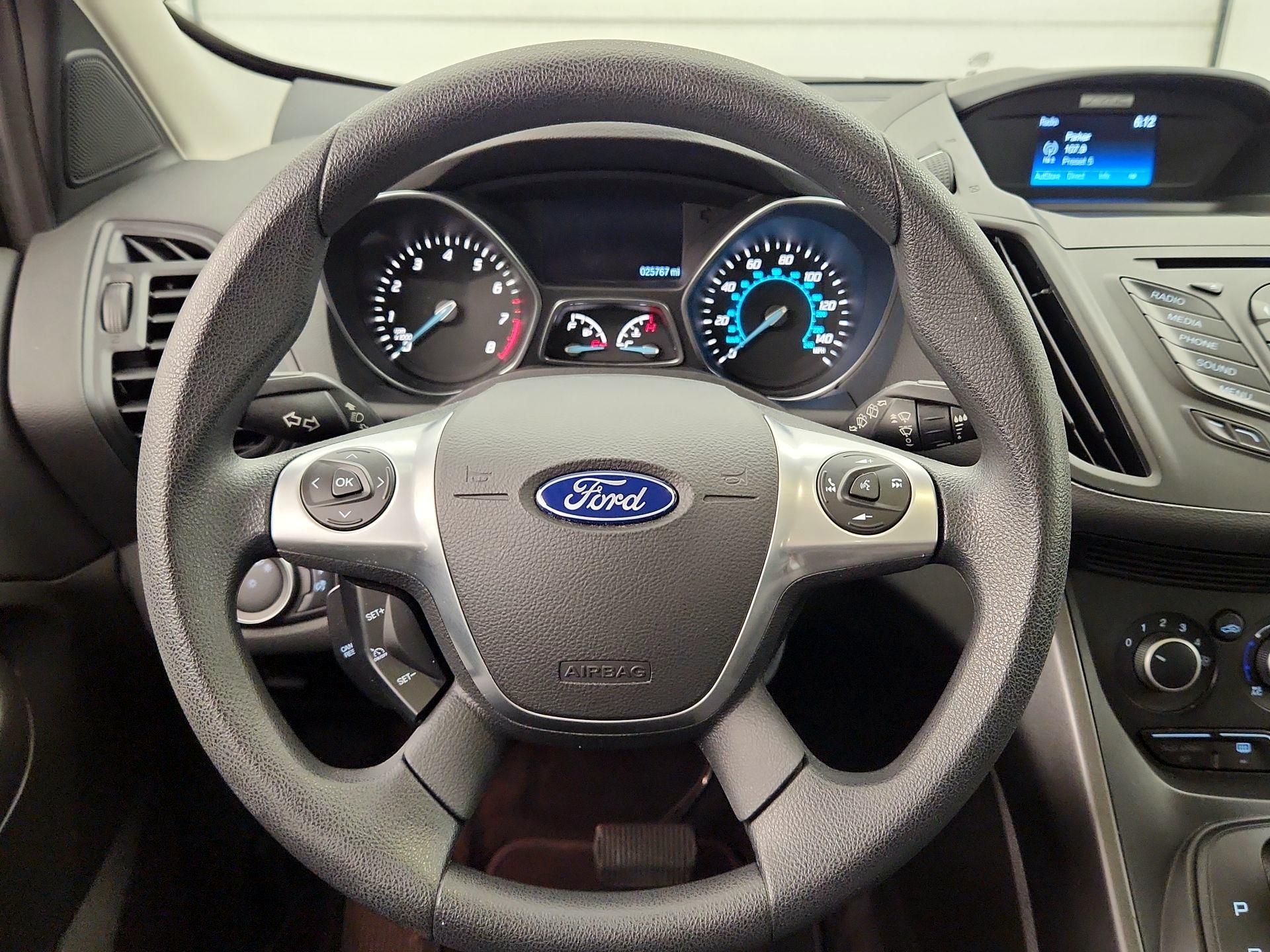 Thumbnail: 2016 Ford Escape - 10