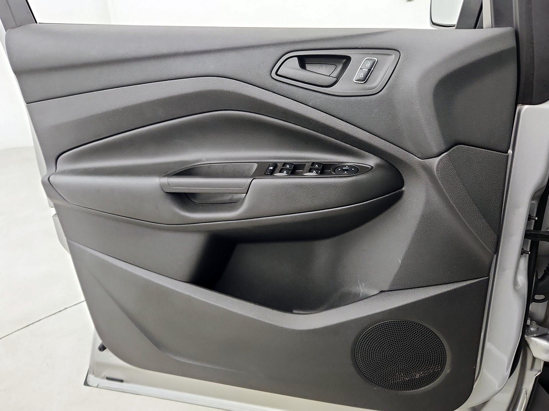 Thumbnail: 2016 Ford Escape - 12