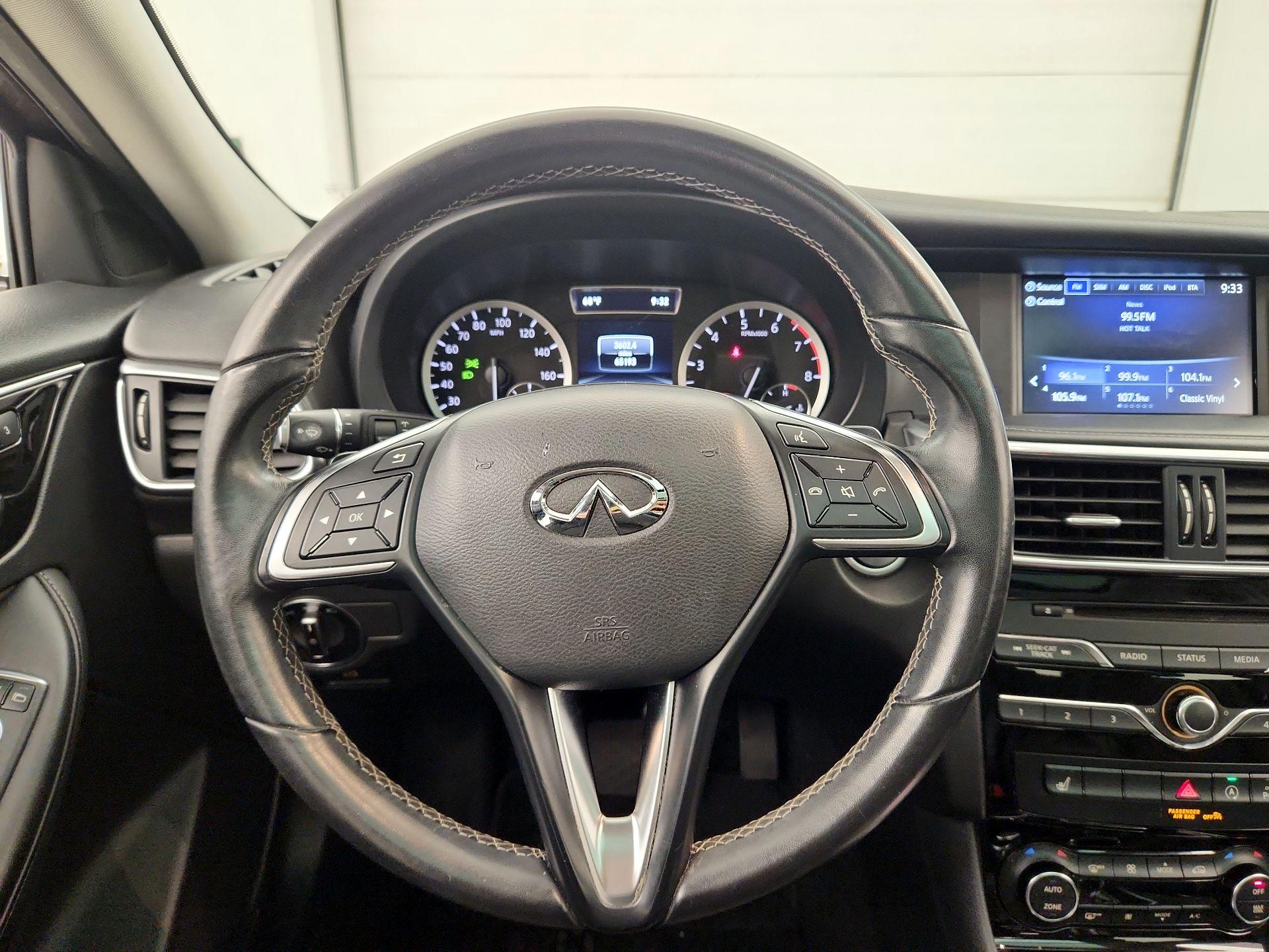 Thumbnail: 2019 INFINITI QX30 - 10