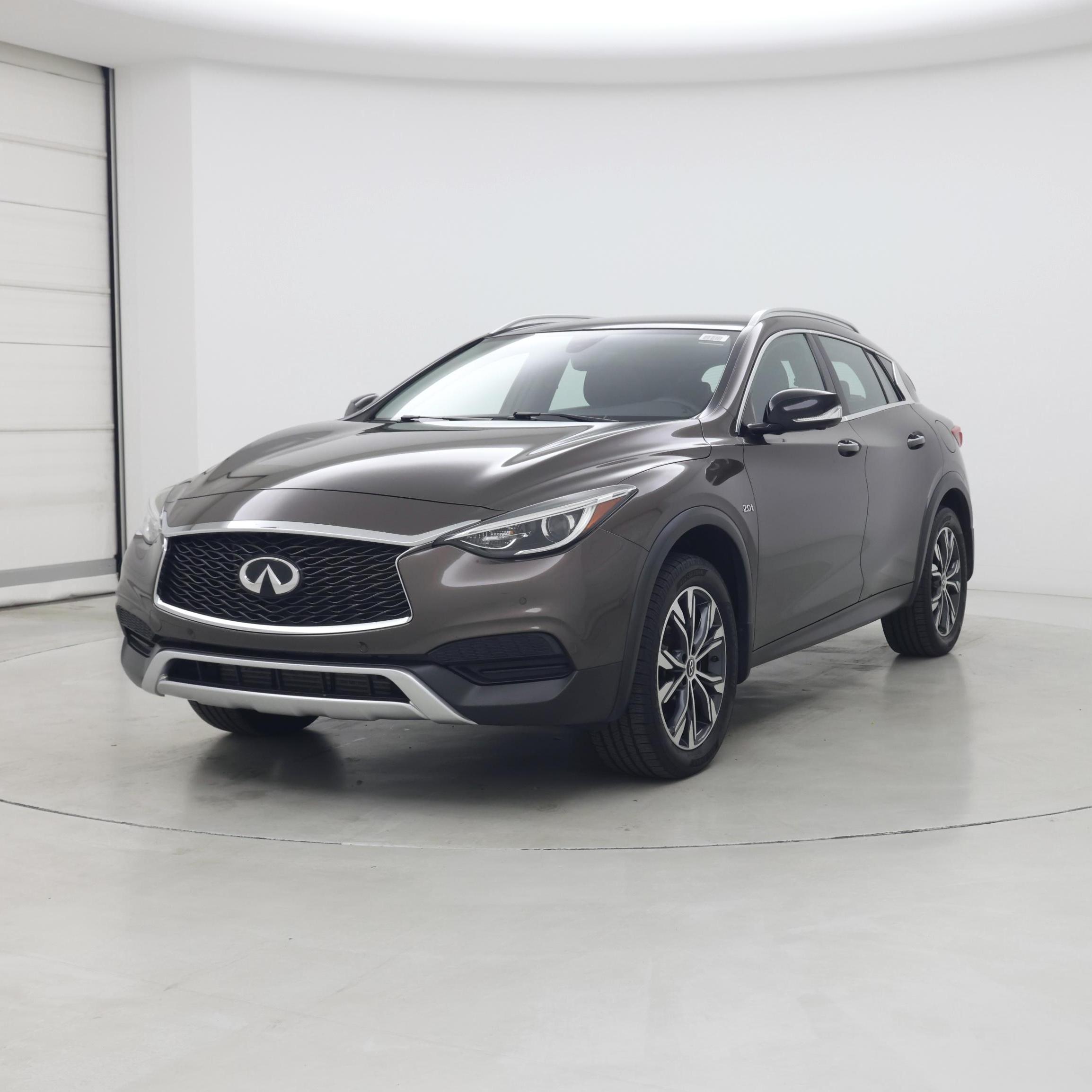 Thumbnail: 2019 INFINITI QX30 - 4