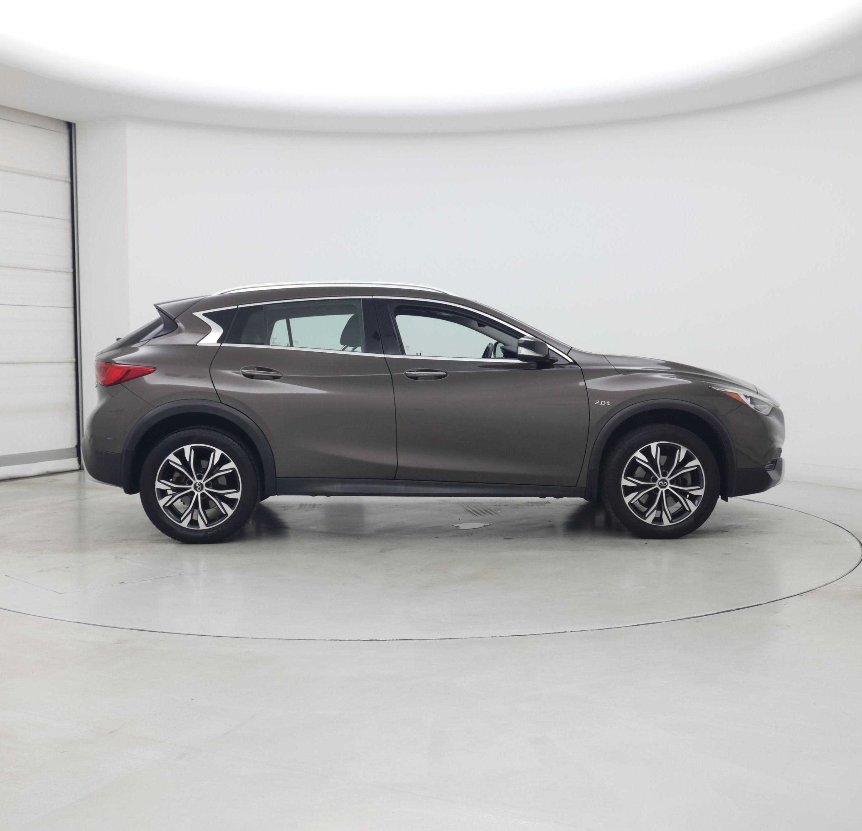 Thumbnail: 2019 INFINITI QX30 - 7