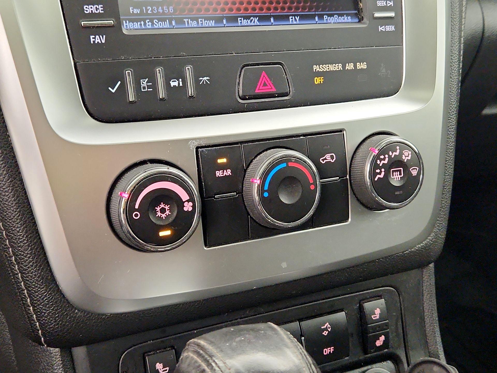 Thumbnail: 2016 GMC Acadia - 16